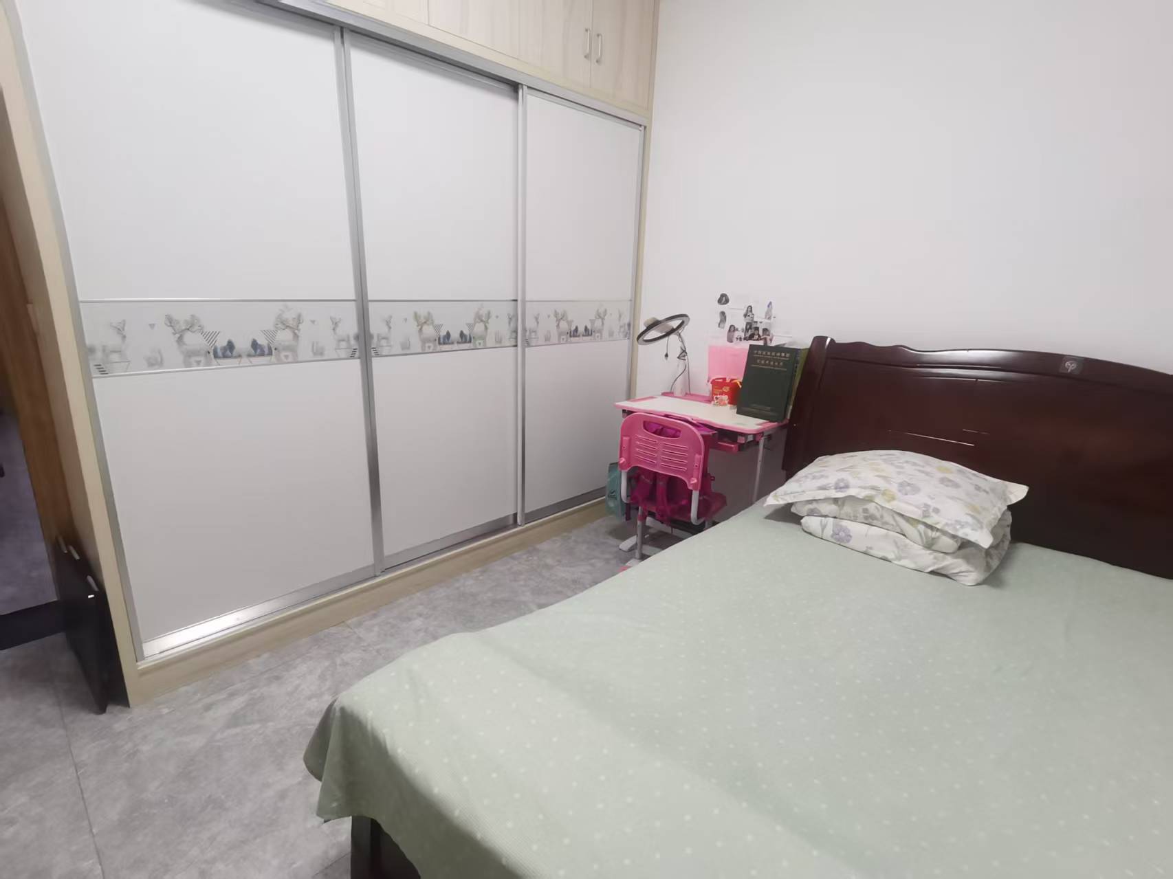 桃花仑大渡口社区  2室1厅1卫    700.0元/月 桃花仑大渡口社区  2室1厅1卫    700.0元/月室内图