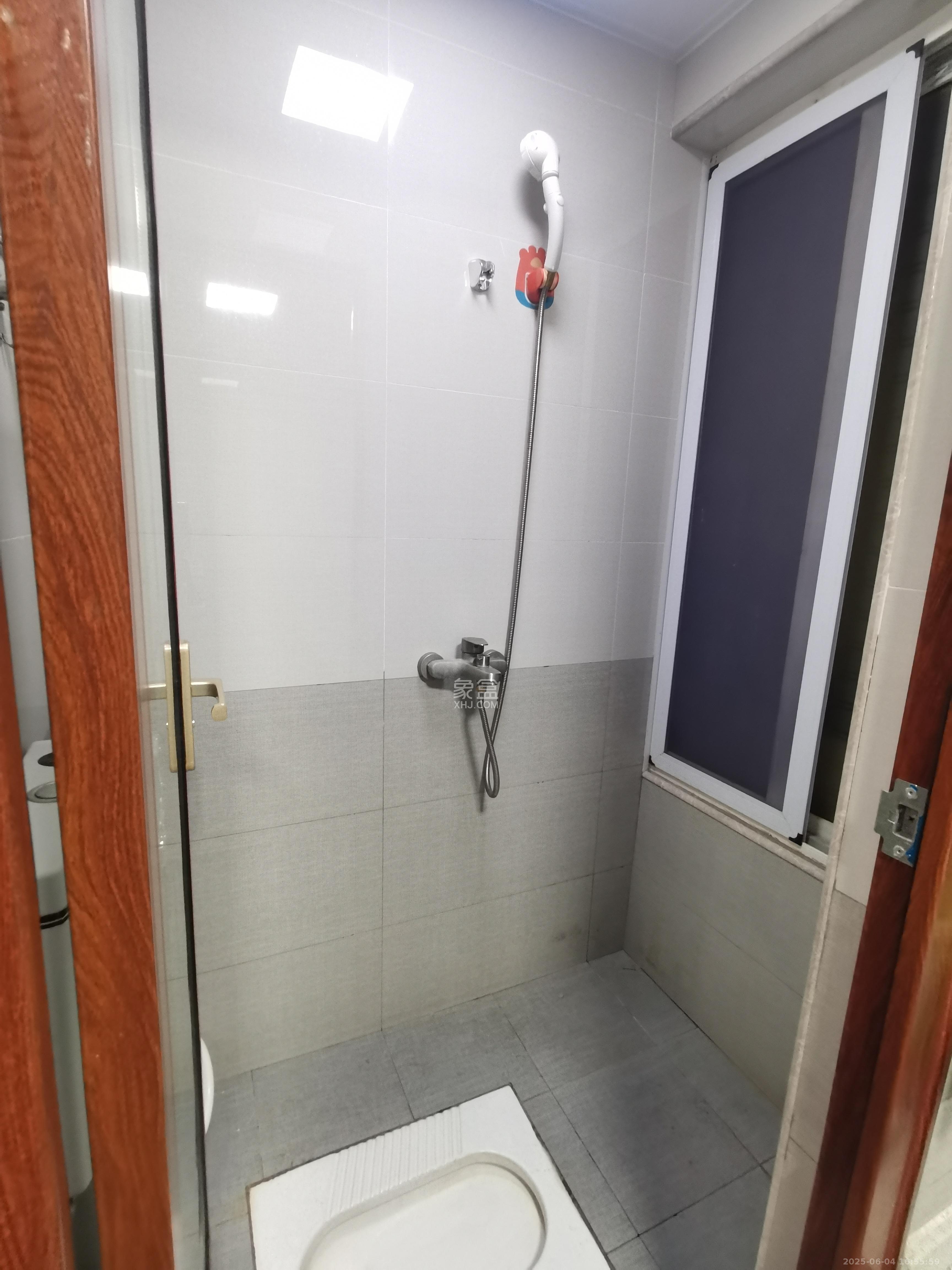 五一新村安置小区(永定社区、永兴社区、永祥社区) 1室0厅1卫 800.0元/月 五一新村安置小区(永定社区、永兴社区、永祥社区) 1室0厅1卫 800.0元/月室内图