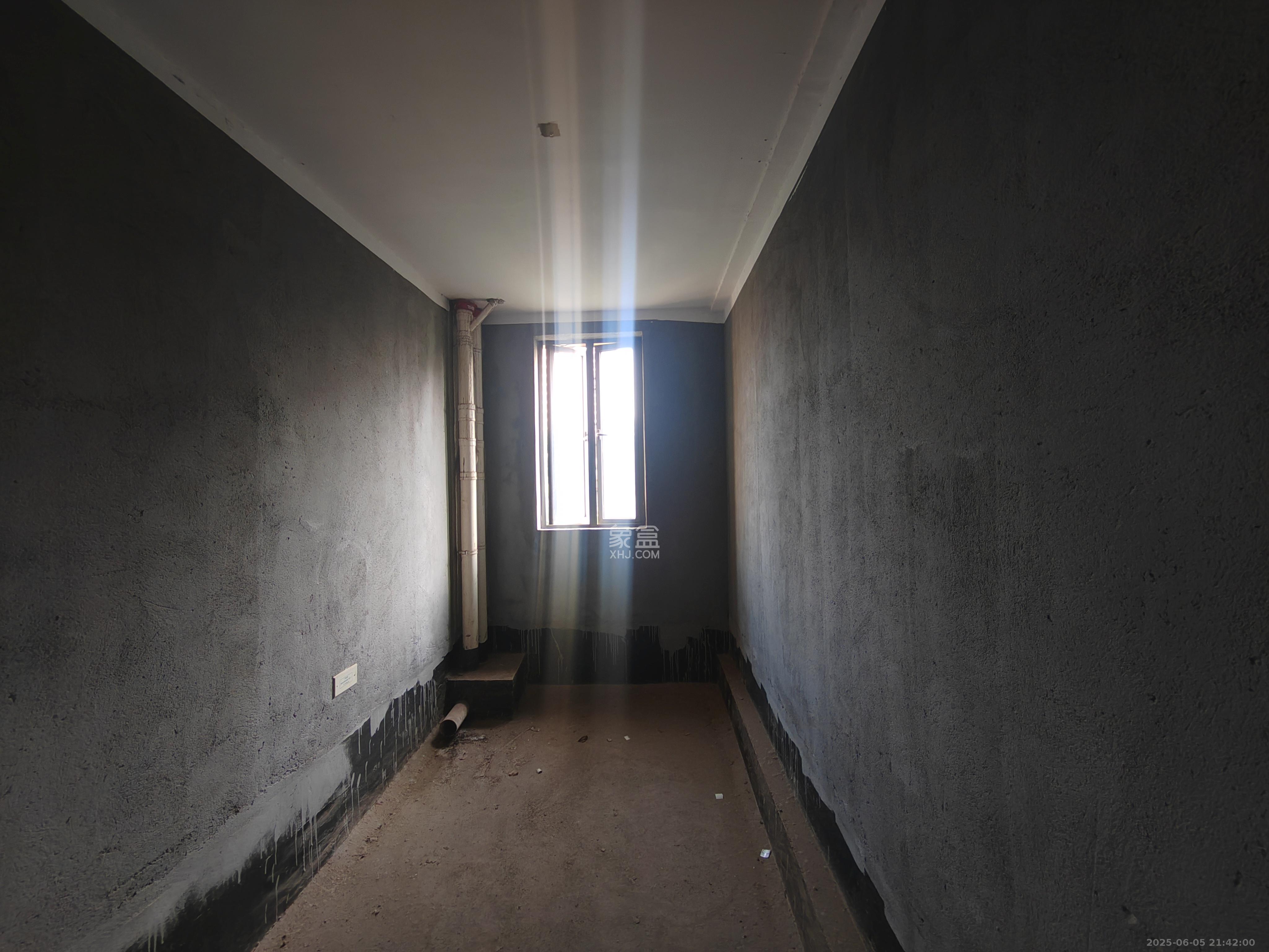 保利城(中航城国际社区、郡原美村)  4室2厅2卫    4000.0元/月 保利城(中航城国际社区、郡原美村)  4室2厅2卫    4000.0元/月