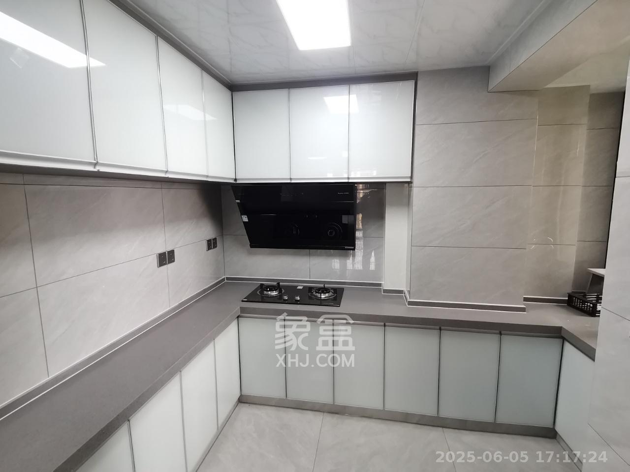 和润园三期  2室2厅1卫   2400.00元/月室内图