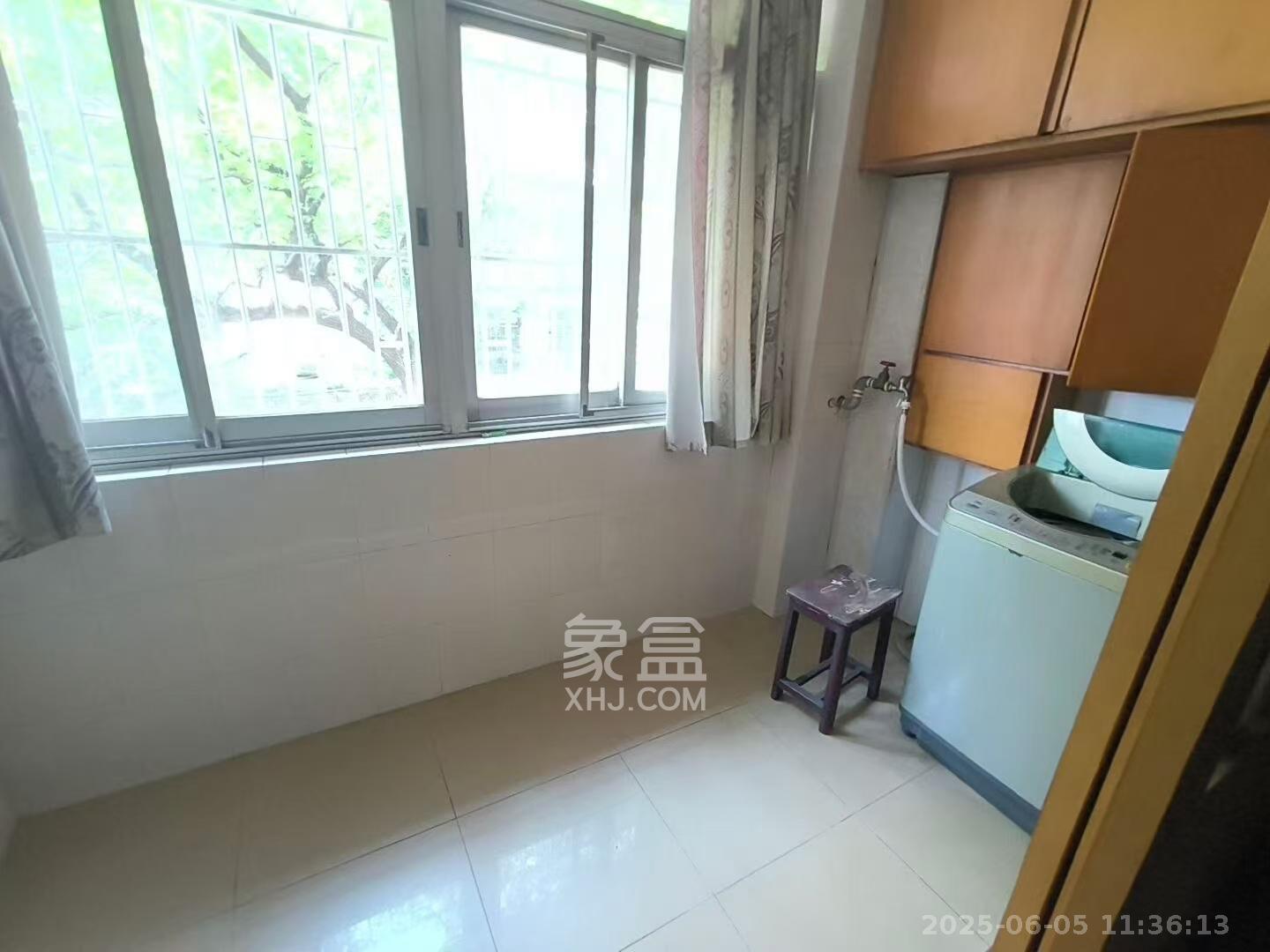 东瓜山二村 1室0厅0卫 1500.0元/月 东瓜山二村 1室0厅0卫 1500.0元/月室内图