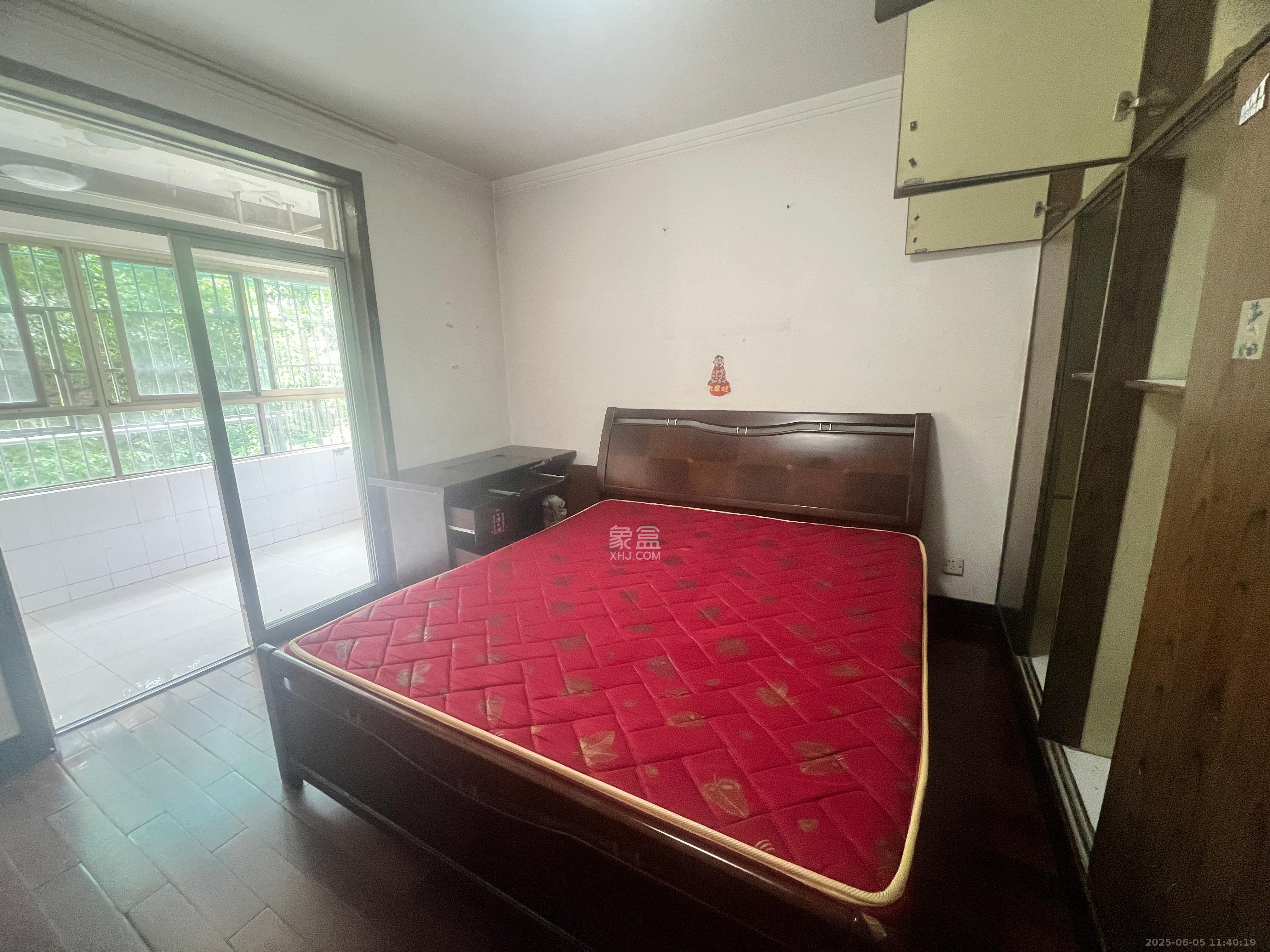 新世纪家园  2室1厅1卫    2200.0元/月室内图