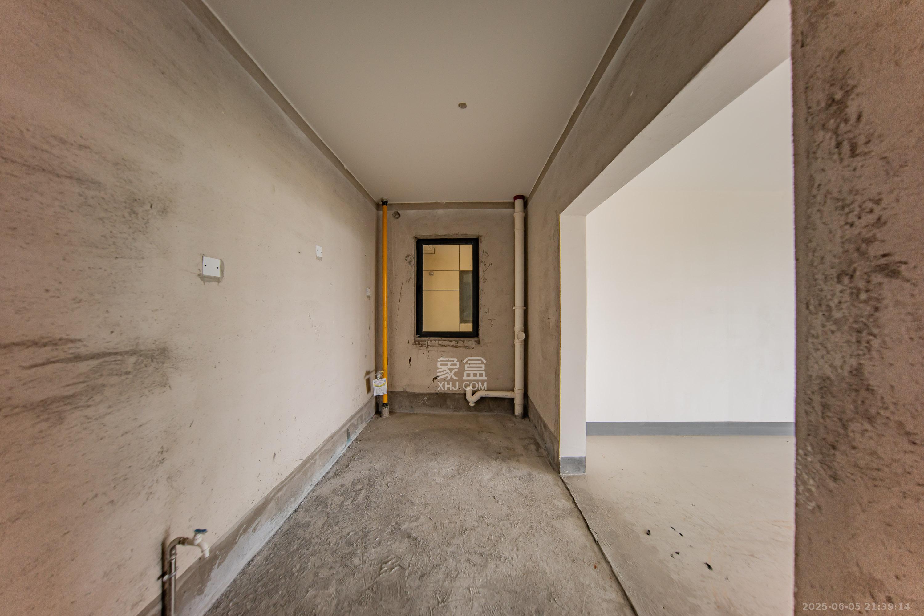 建投象山国际 5室2厅3卫 237.0万 建投象山国际 5室2厅3卫 237.0万厨房