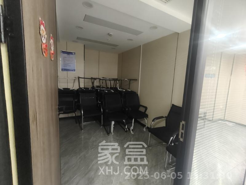 蓝湾国际广场  1室1厅1卫   8500.00元/月室内图