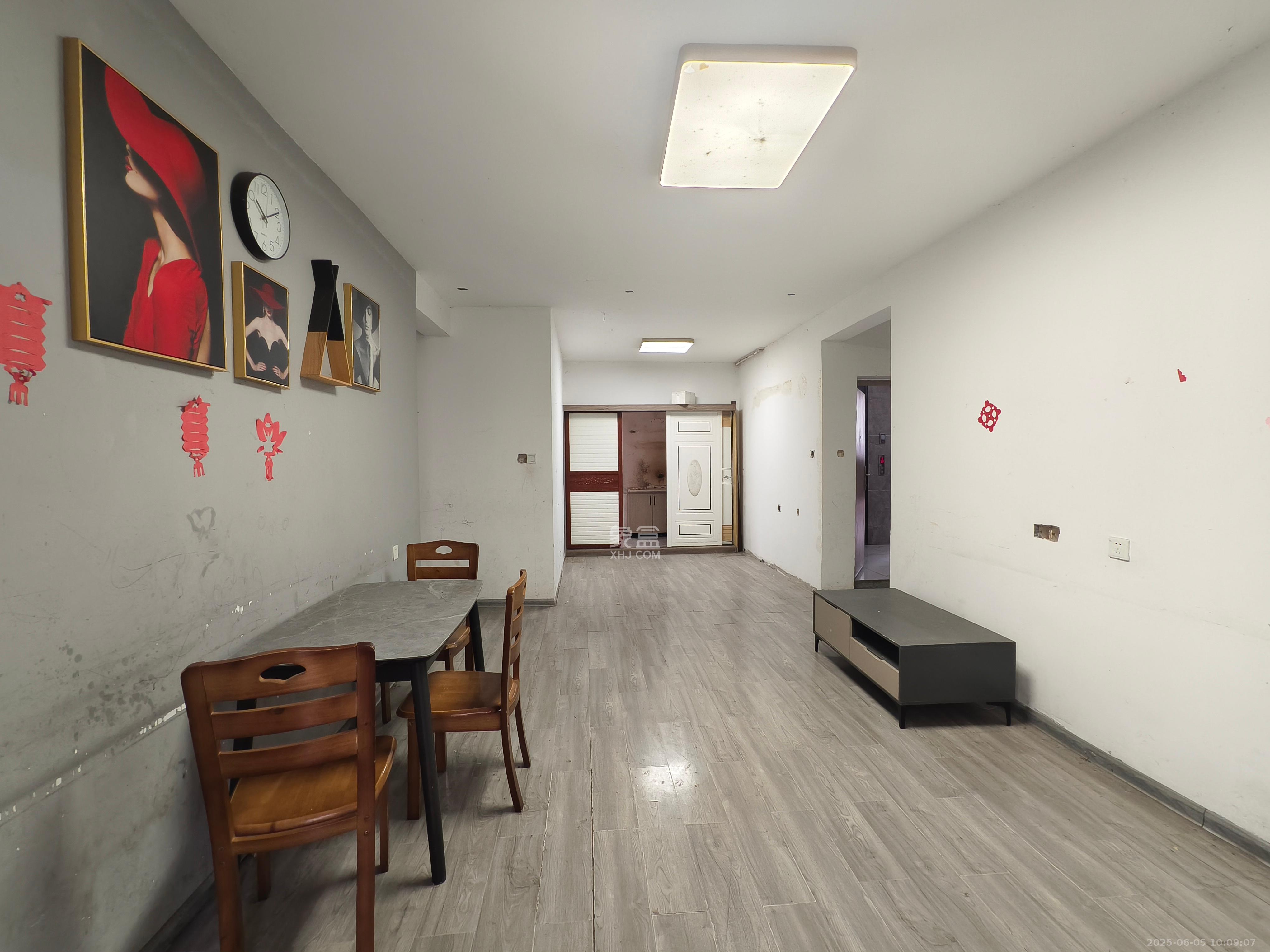 中梁星都荟 3室2厅1卫 1400.0元/月 中梁星都荟 3室2厅1卫 1400.0元/月室内图