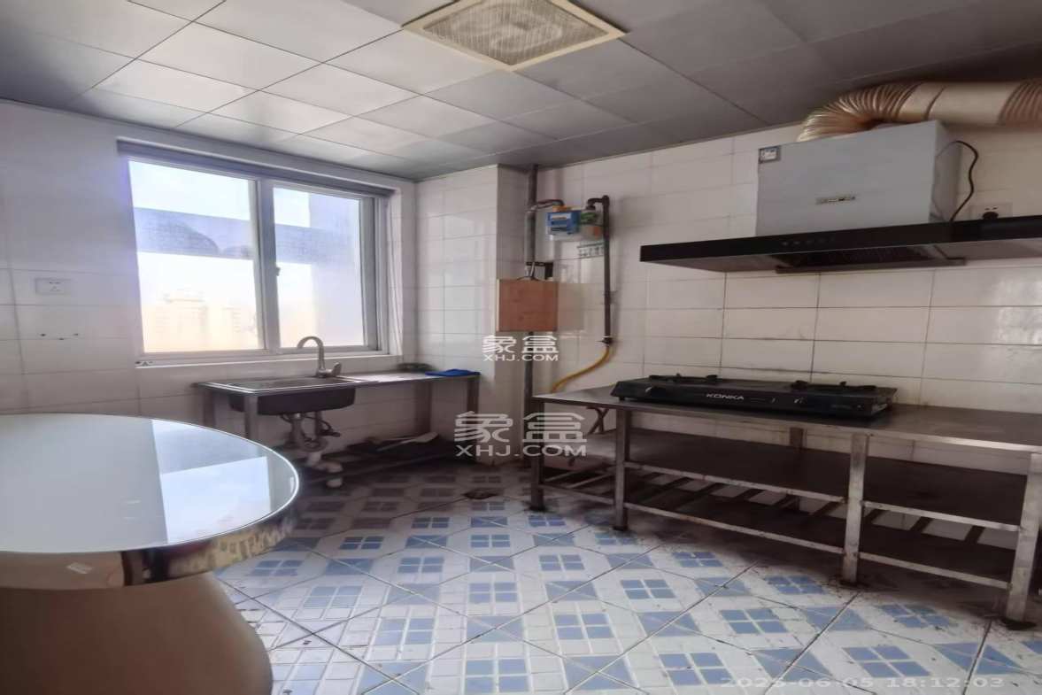 五一华府 4室2厅2卫 4900.0元/月 五一华府 4室2厅2卫 4900.0元/月室内图