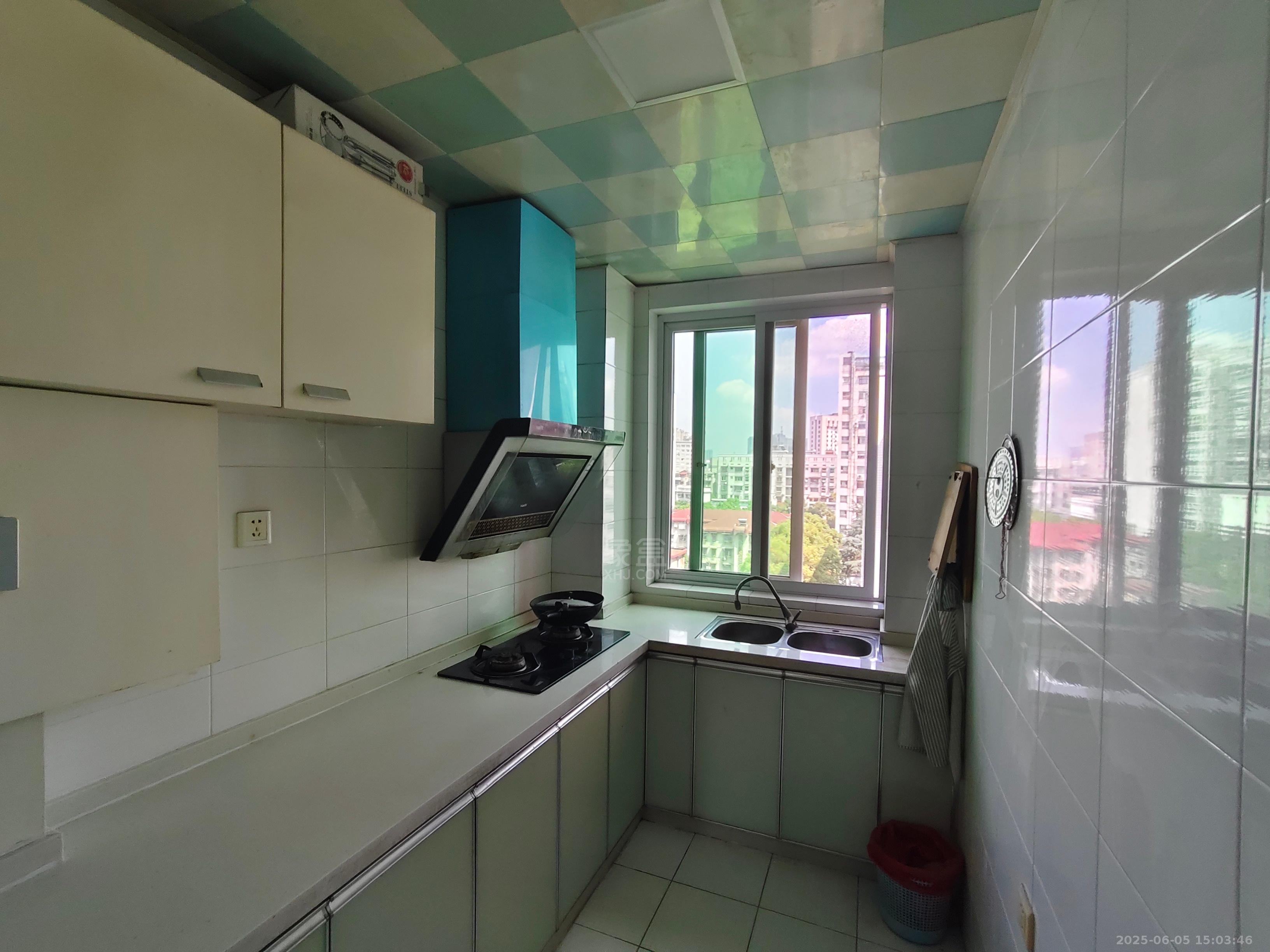 金碧华庭 1室0厅0卫 1200.0元/月 金碧华庭 1室0厅0卫 1200.0元/月室内图