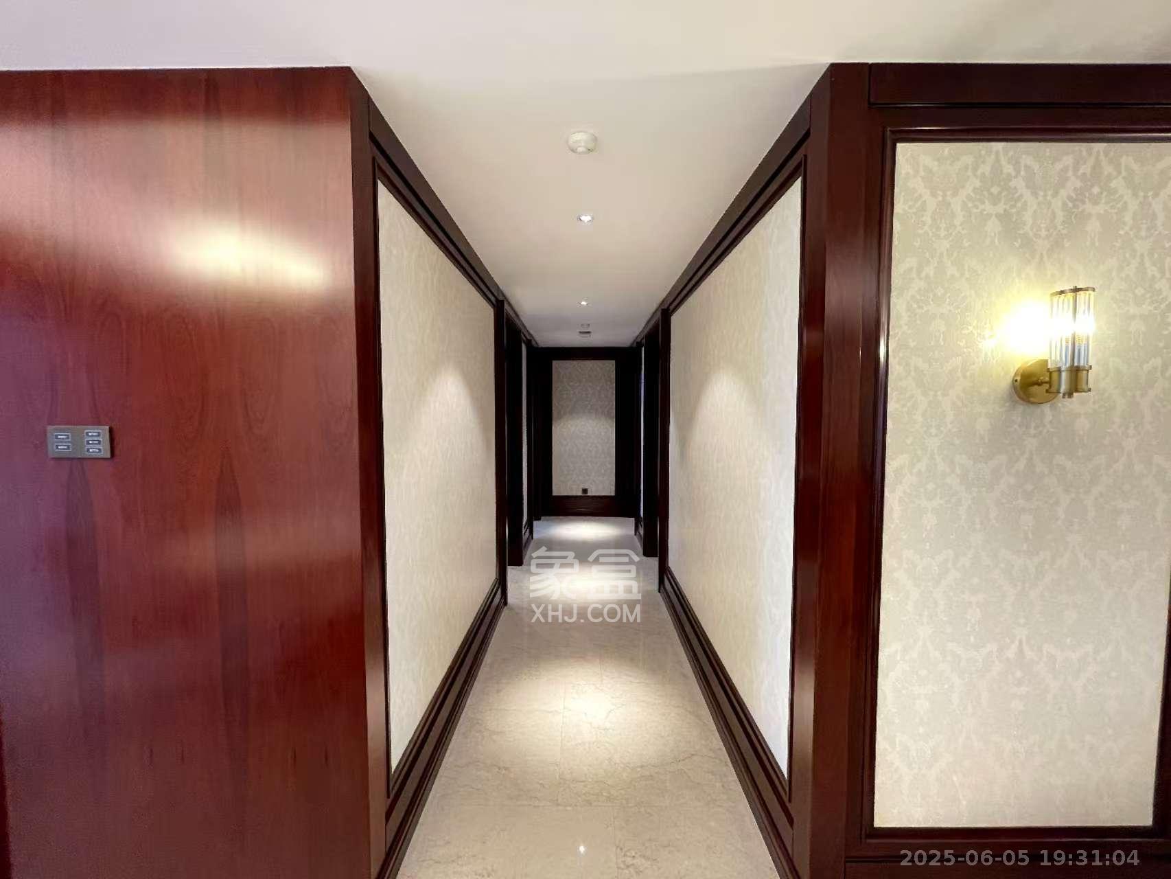 运达中央广场一、二期 3室2厅2卫 13000.0元/月 运达中央广场一、二期 3室2厅2卫 13000.0元/月室内图