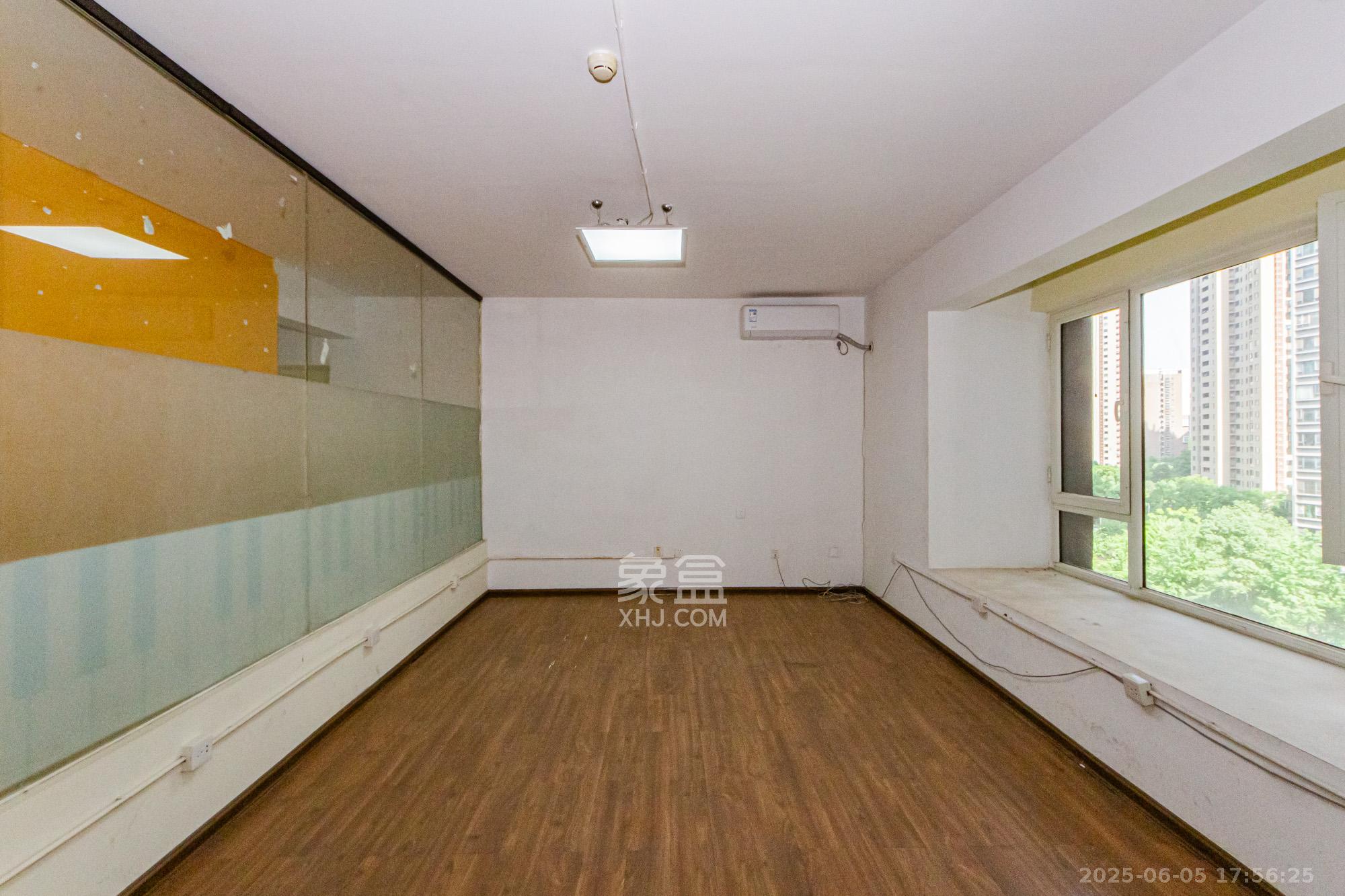 北辰三角洲E3区  5室2厅2卫    195.0万 北辰三角洲E3区  5室2厅2卫    195.0万