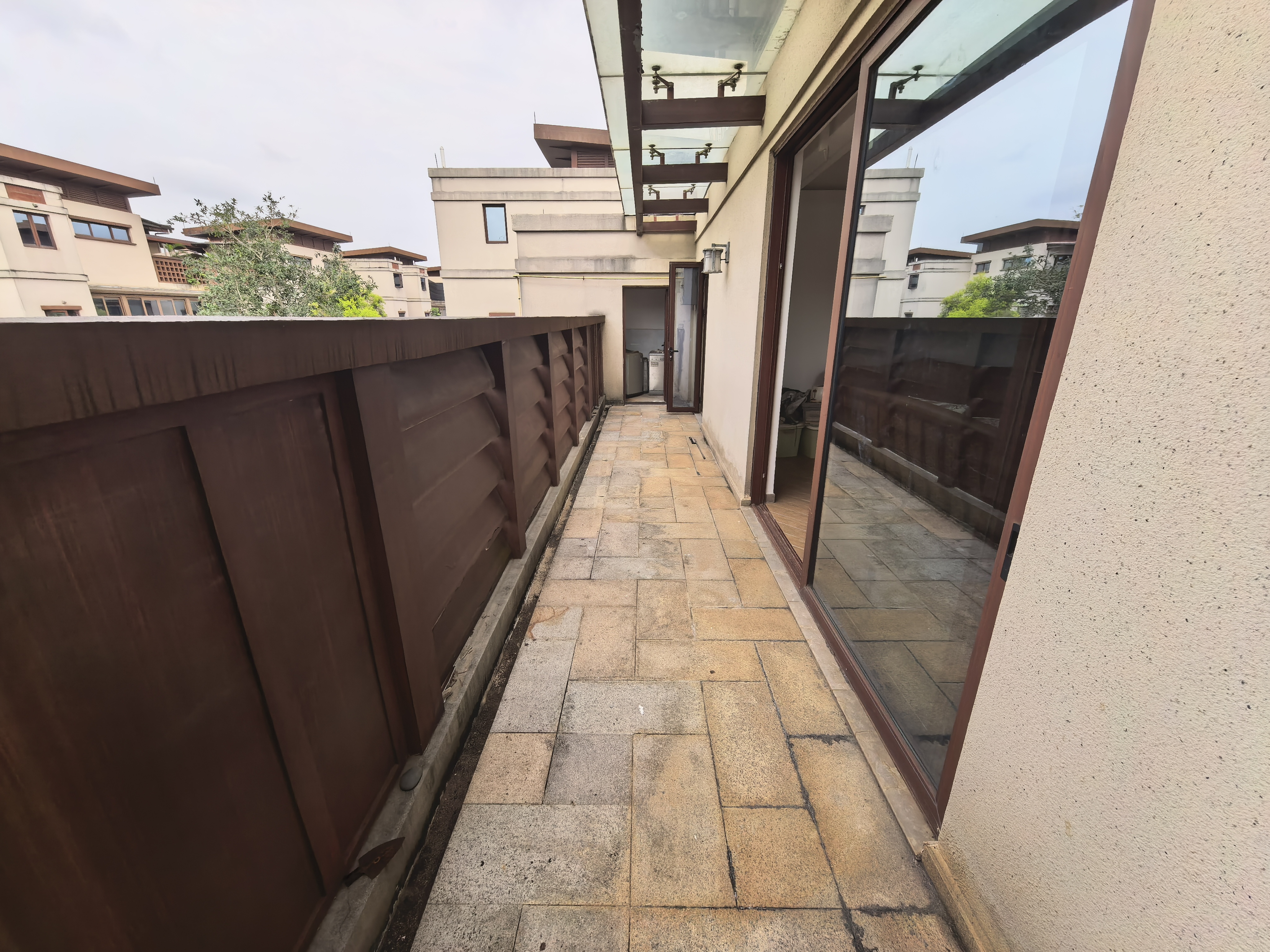 孔雀山沁源汇一期 3室2厅2卫 270.0万 孔雀山沁源汇一期 3室2厅2卫 270.0万客厅