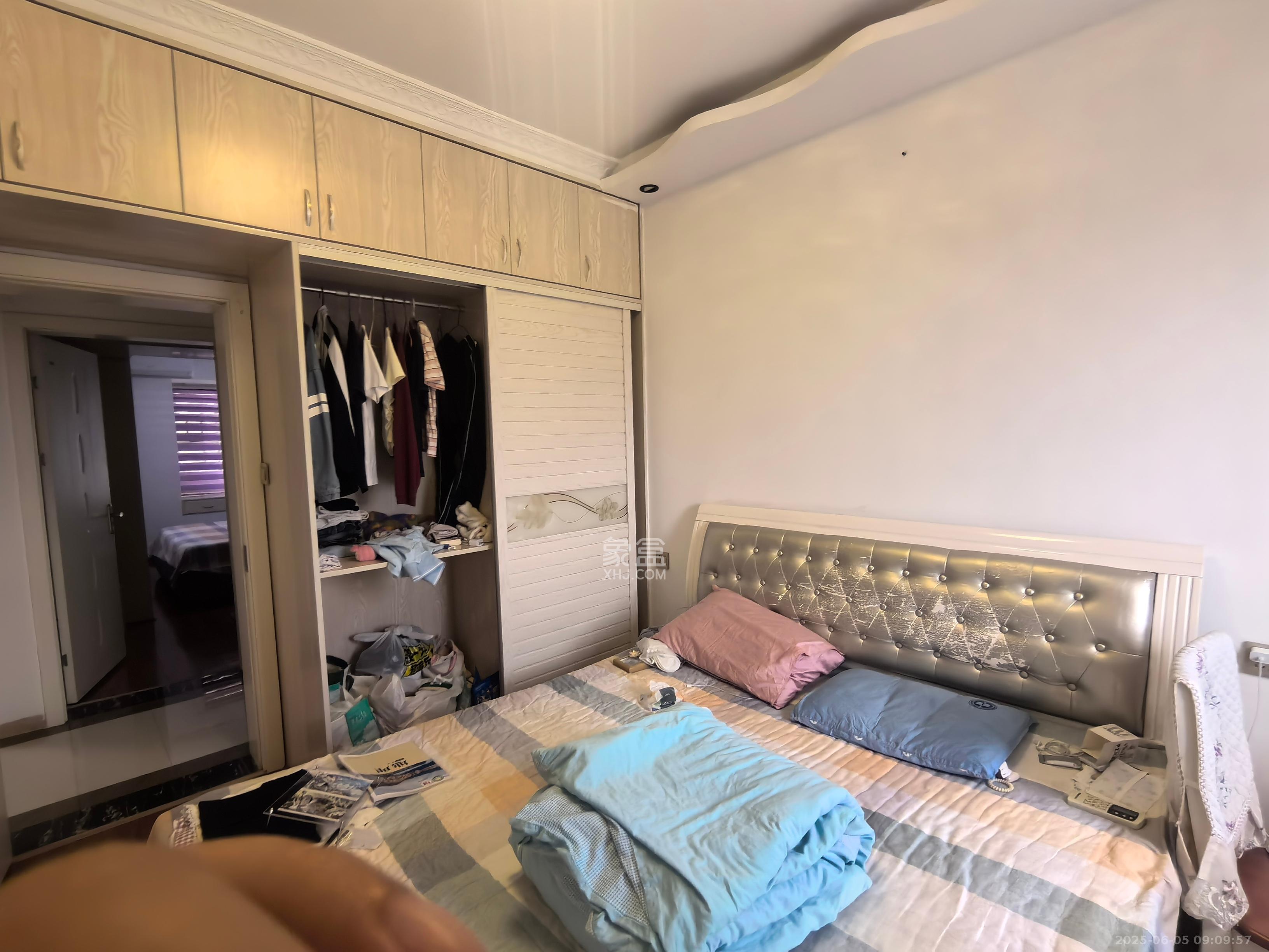 鑫天格林香山 3室2厅2卫 1500.0元/月 鑫天格林香山 3室2厅2卫 1500.0元/月室内图