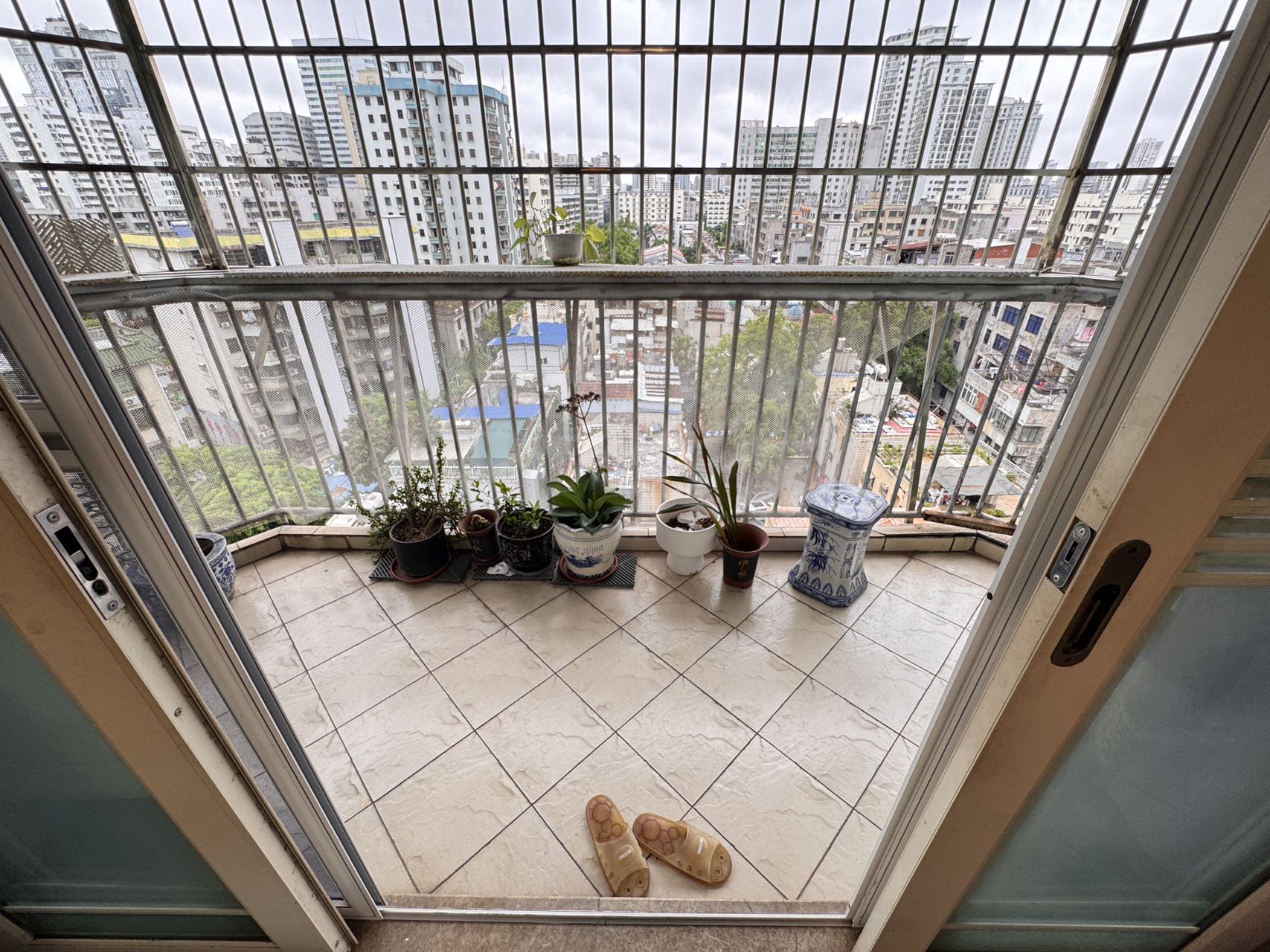 都市庭苑  3室2厅2卫    3300.0元/月 都市庭苑  3室2厅2卫    3300.0元/月室内图