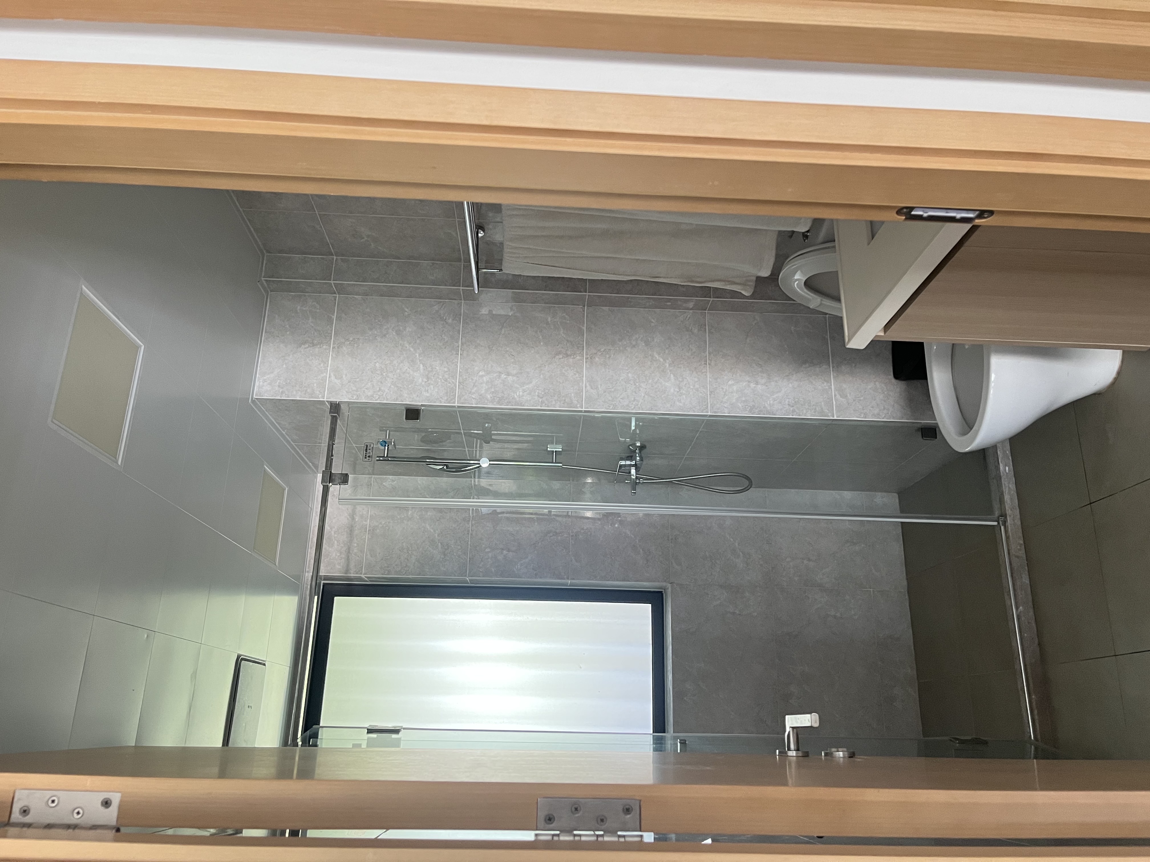 华润中心二期东悦府 3室1厅1卫 230.0万 华润中心二期东悦府 3室1厅1卫 230.0万卫生间