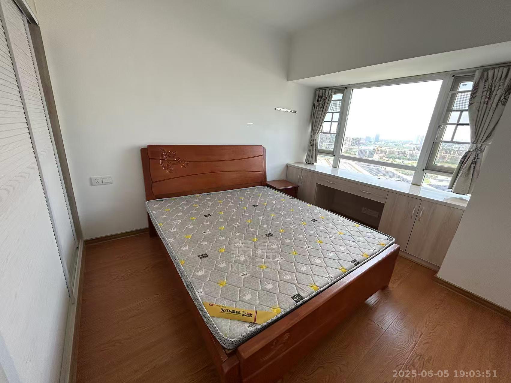 美的城二期 3室2厅2卫 2100.0元/月 美的城二期 3室2厅2卫 2100.0元/月室内图