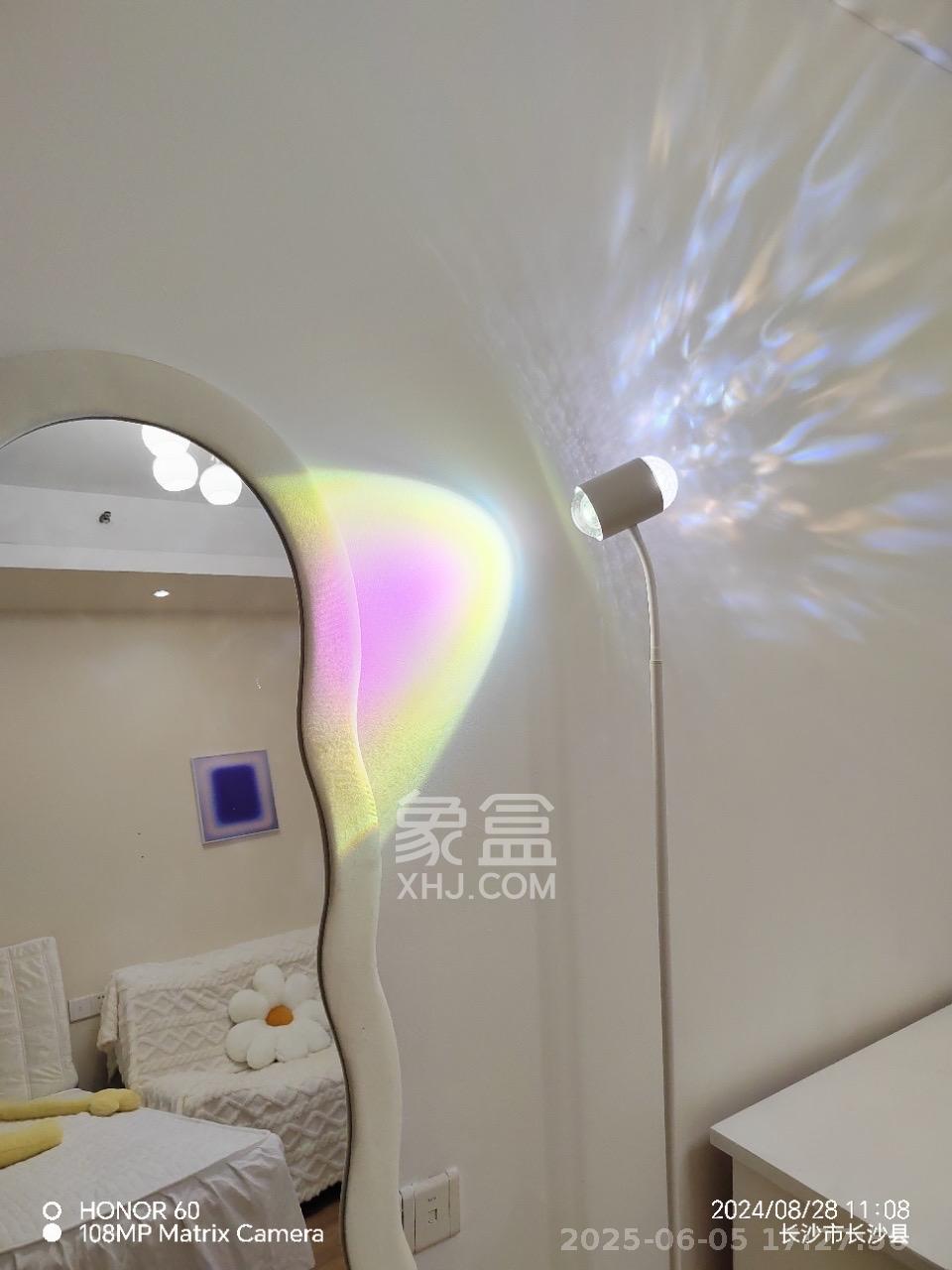 水岸世景  1室1厅1卫   1300.00元/月室内图