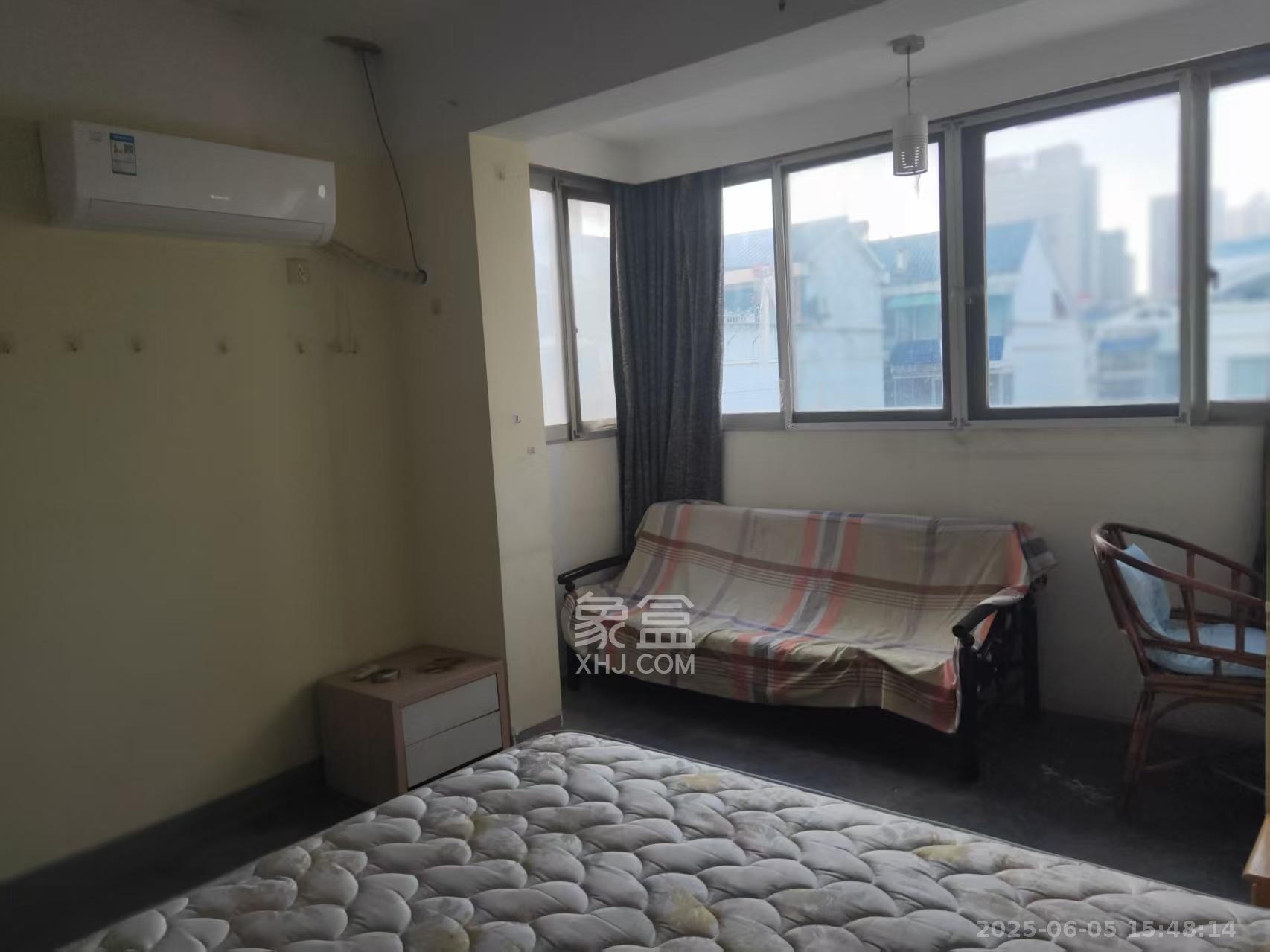 金帆小区  2室1厅1卫    1500.0元/月室内图