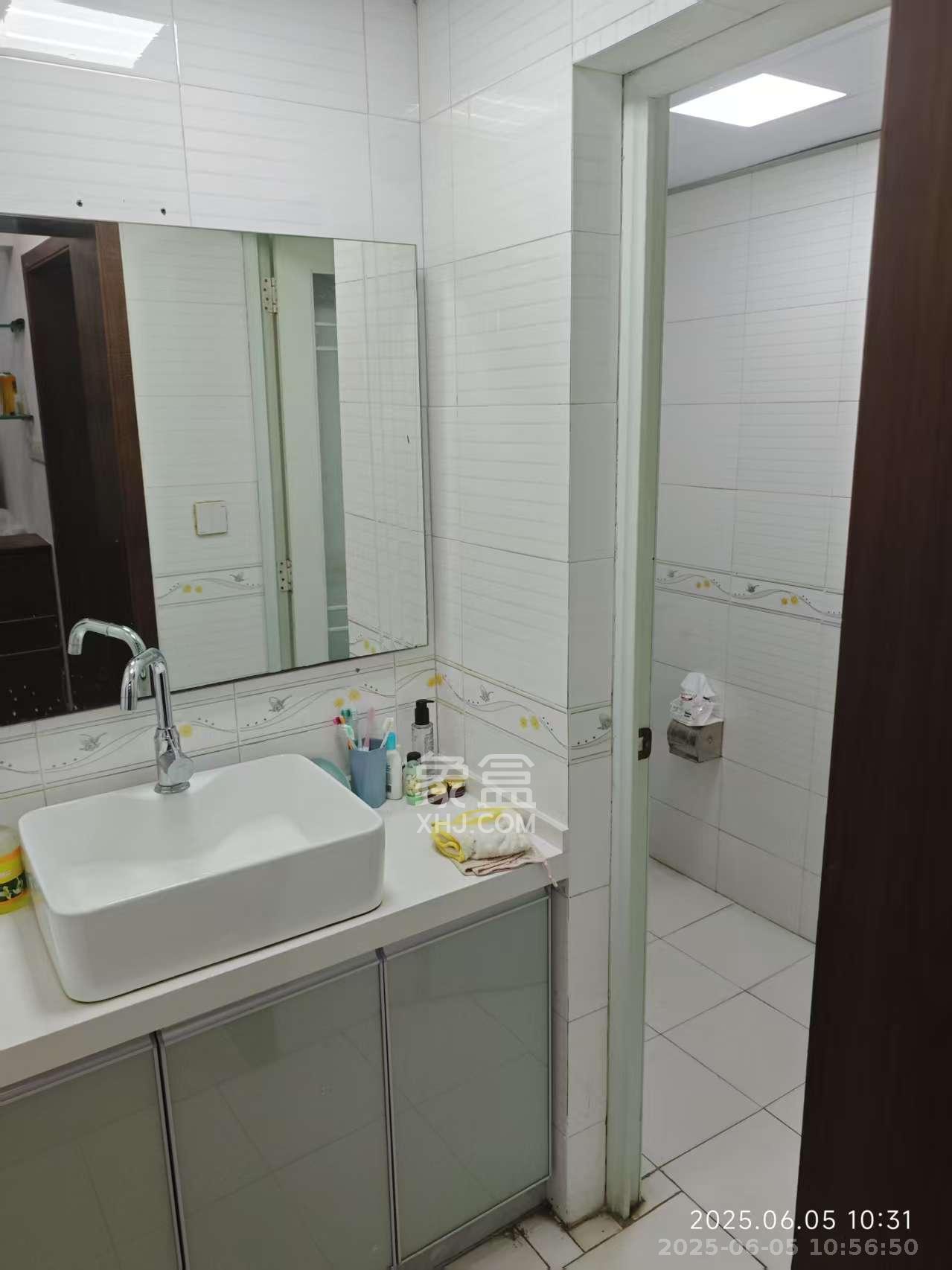 中南汽车世界 3室2厅1卫 1500.0元/月 中南汽车世界 3室2厅1卫 1500.0元/月室内图