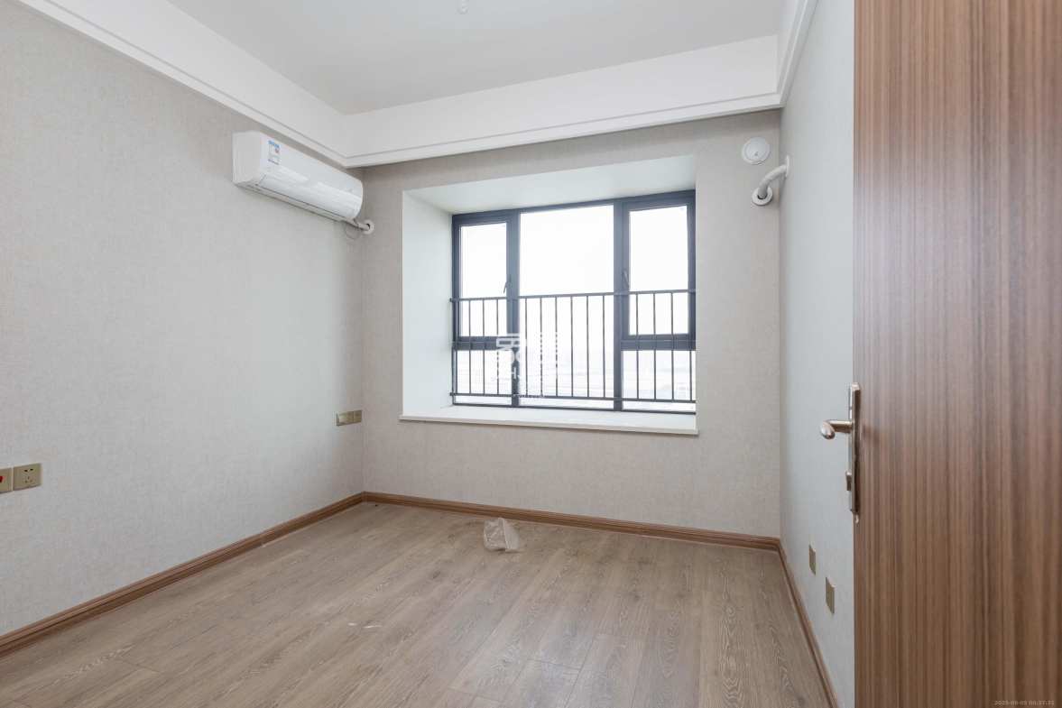 华远碧桂园海蓝城  4室2厅2卫    88.0万 华远碧桂园海蓝城  4室2厅2卫    88.0万卧室