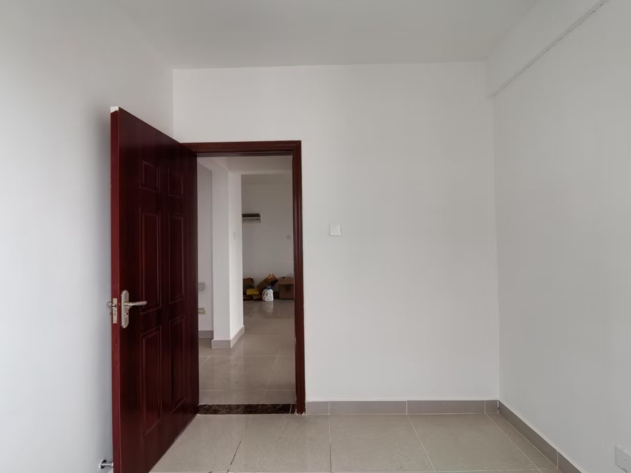 龙昆雅苑(中交·龙昆雅苑) 3室2厅1卫 2500.0元/月 龙昆雅苑(中交·龙昆雅苑) 3室2厅1卫 2500.0元/月室内图