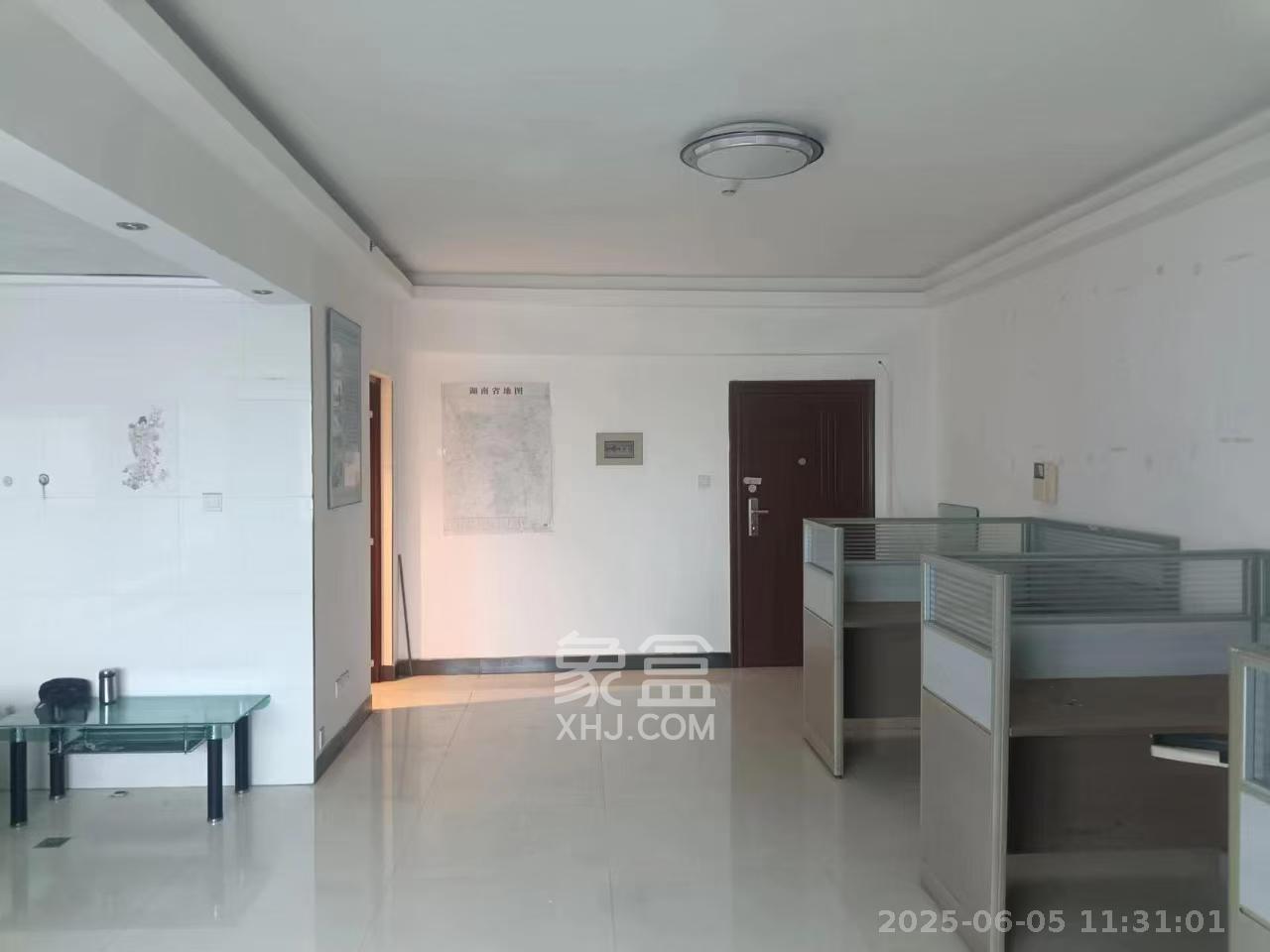 香颂国际 1室1厅1卫 1300.0元/月 香颂国际 1室1厅1卫 1300.0元/月室内图