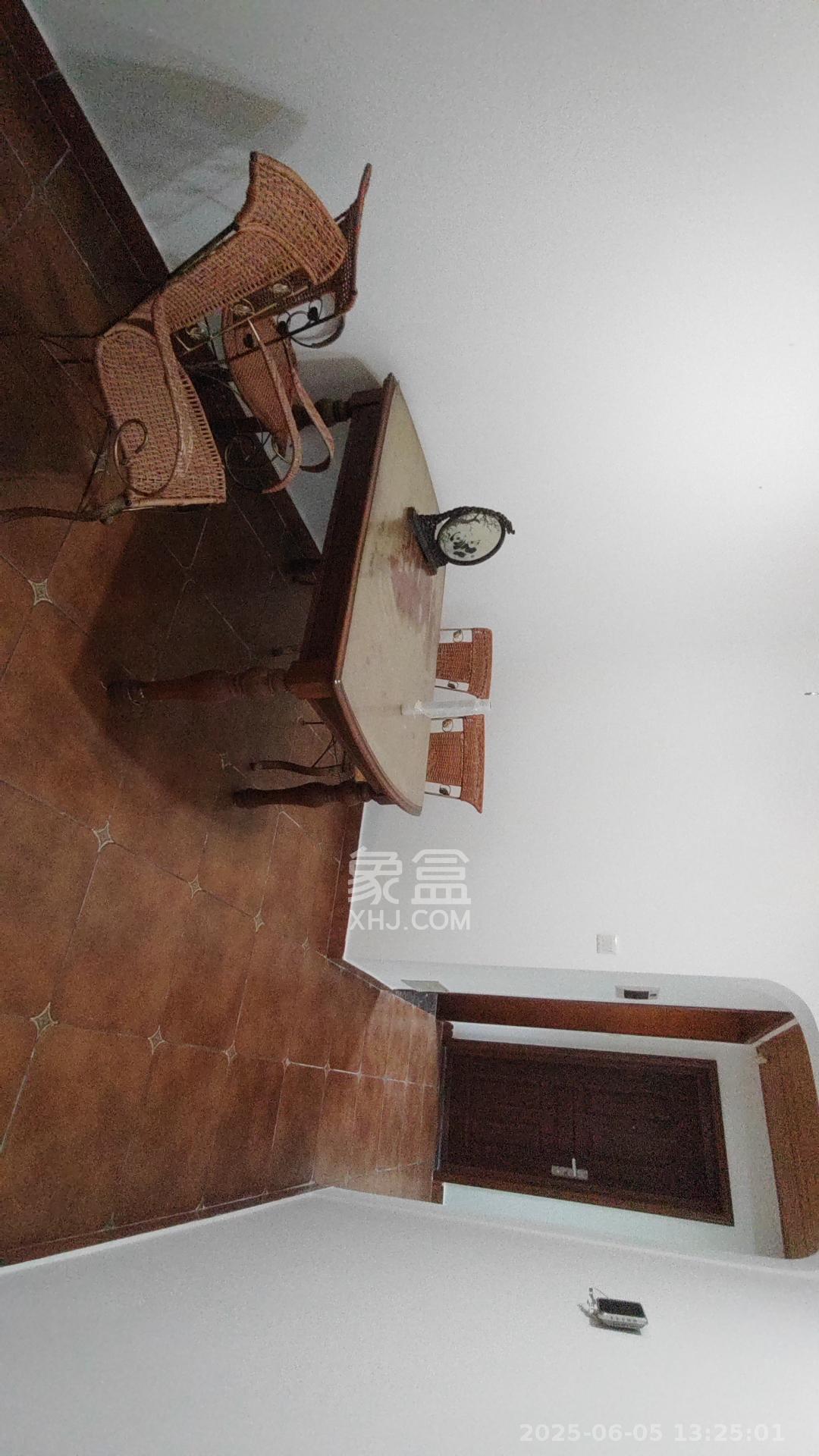 鑫天御景湾  3室2厅1卫    1800.0元/月室内图