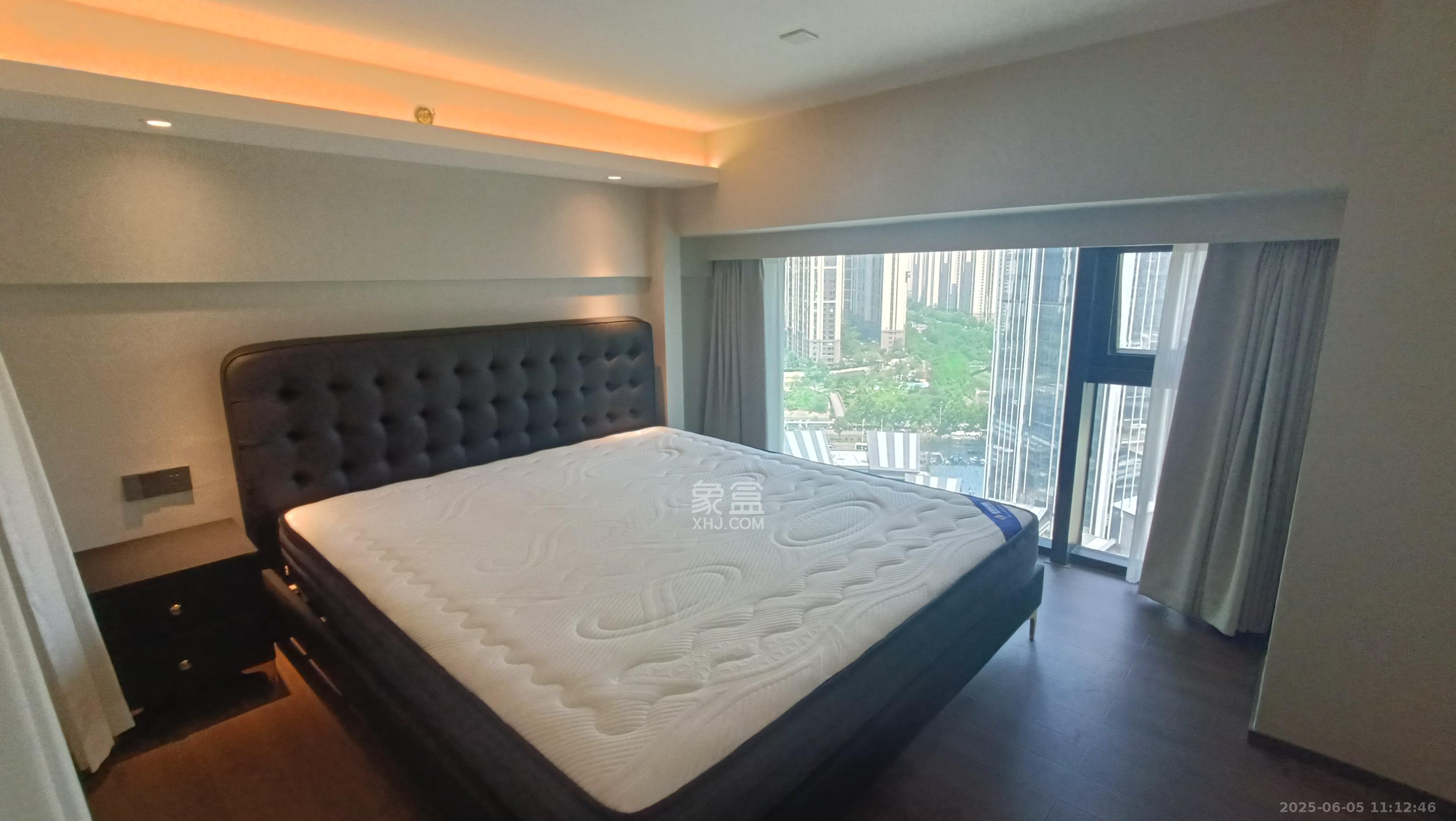 达美寰宇中心 2室1厅1卫 3500.0元/月 达美寰宇中心 2室1厅1卫 3500.0元/月室内图