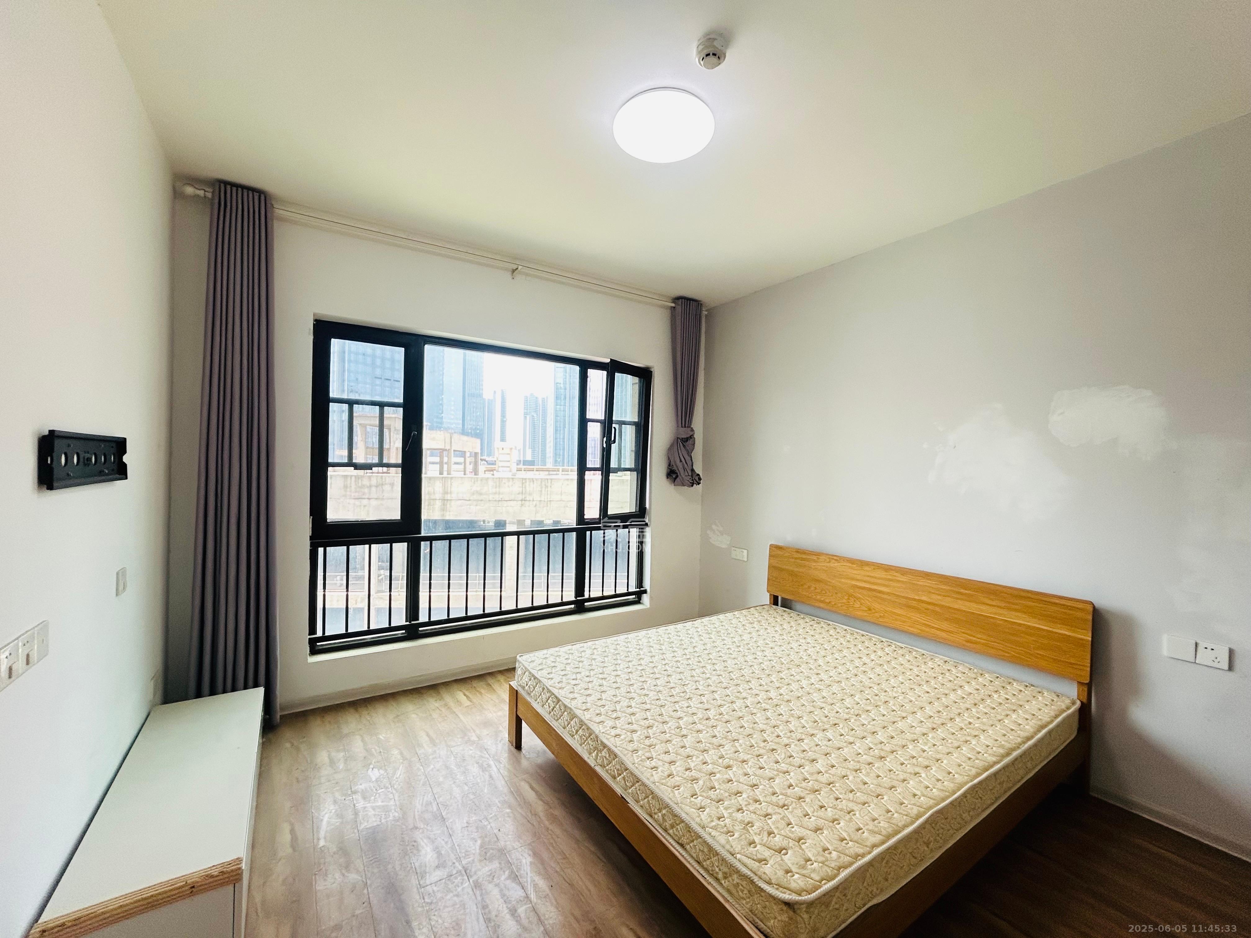 晟通牡丹舸  4室2厅2卫   3900.00元/月室内图
