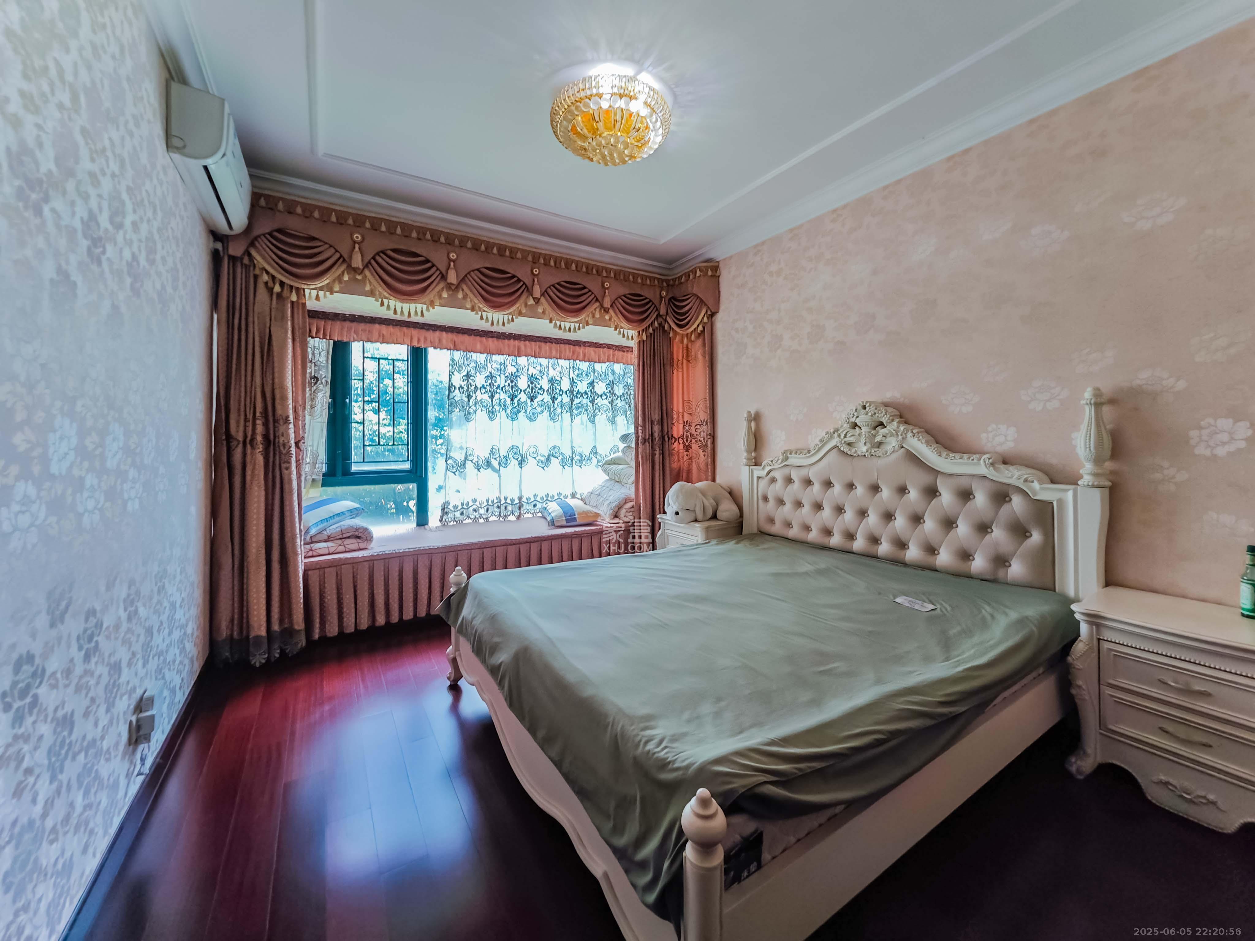 恒大绿洲  3室2厅2卫    116.0万 恒大绿洲  3室2厅2卫    116.0万卧室