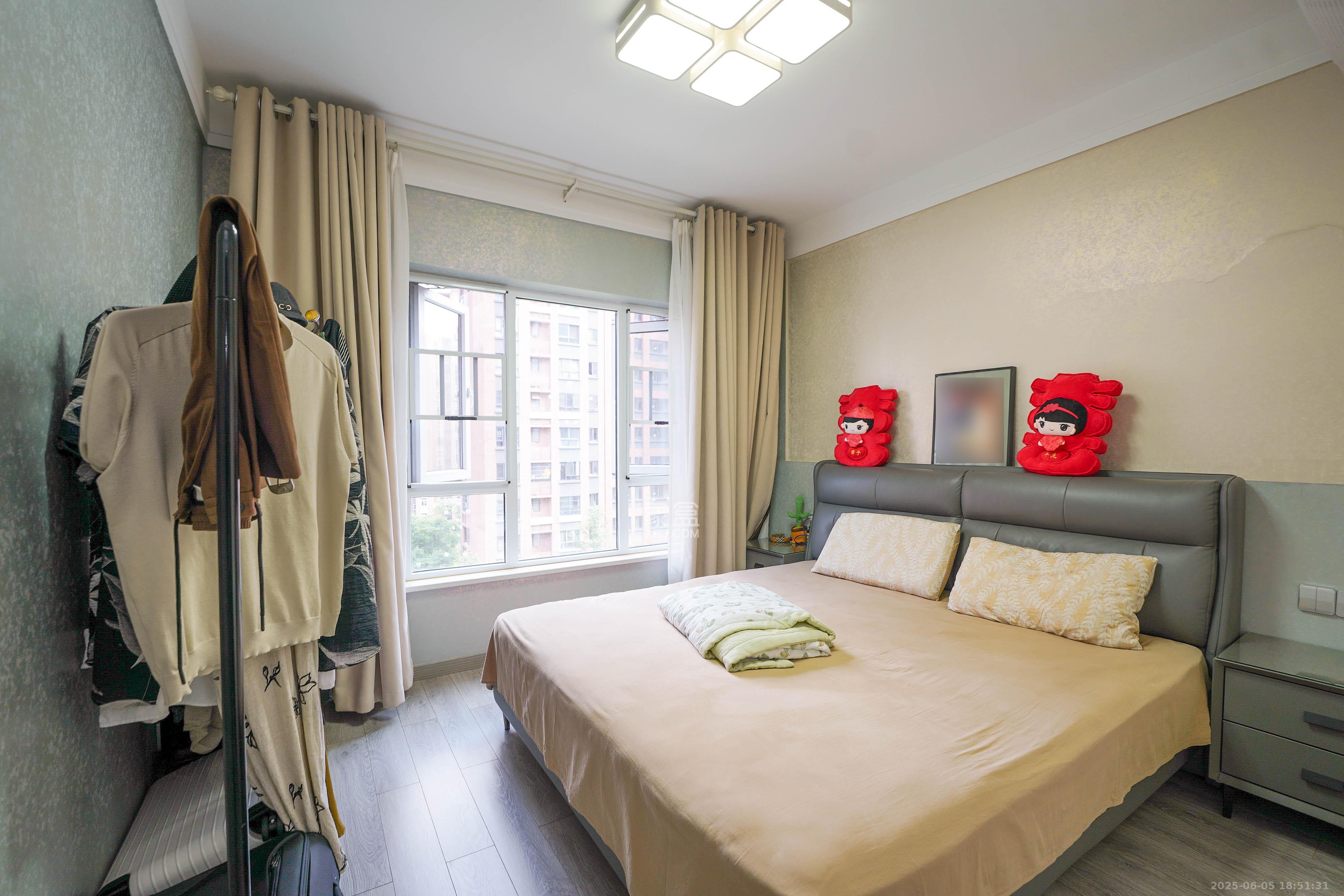 哈佛小镇(五矿哈佛小镇) 4室2厅2卫 93.0万 哈佛小镇(五矿哈佛小镇) 4室2厅2卫 93.0万卧室