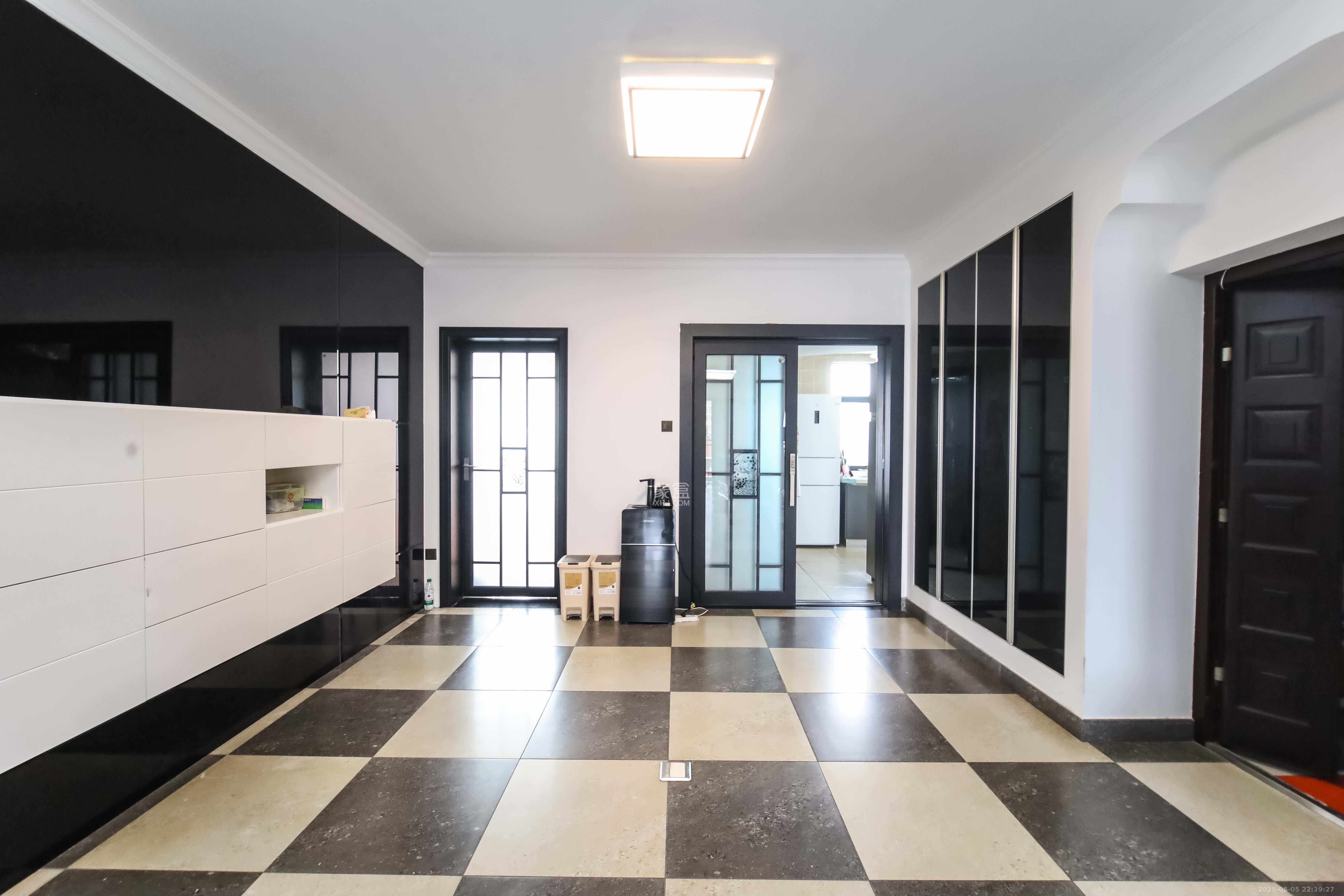 运通尊苑  3室2厅2卫    159.6万 运通尊苑  3室2厅2卫    159.6万其他