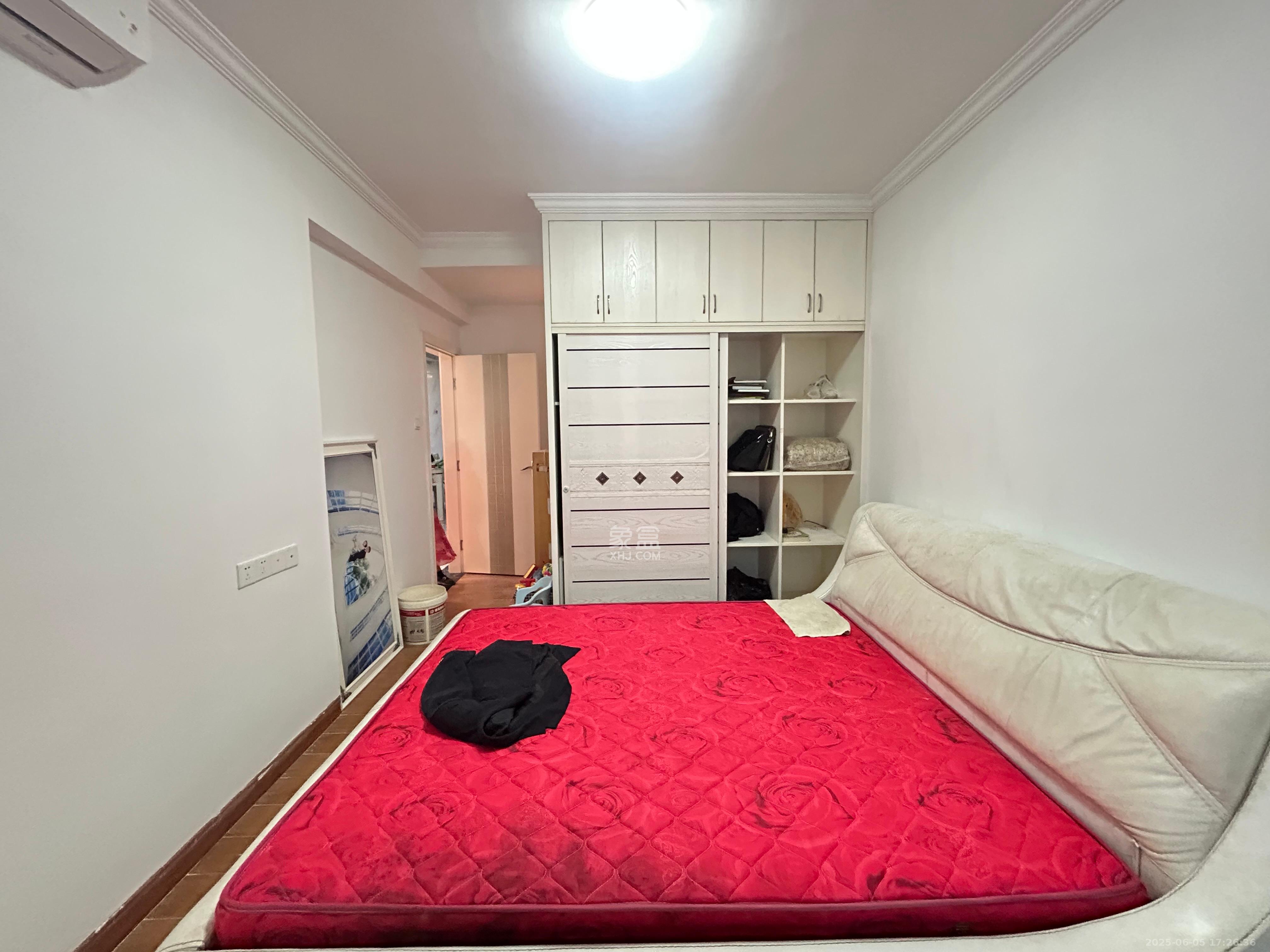 怡海星城 3室2厅1卫 1800.0元/月 怡海星城 3室2厅1卫 1800.0元/月室内图