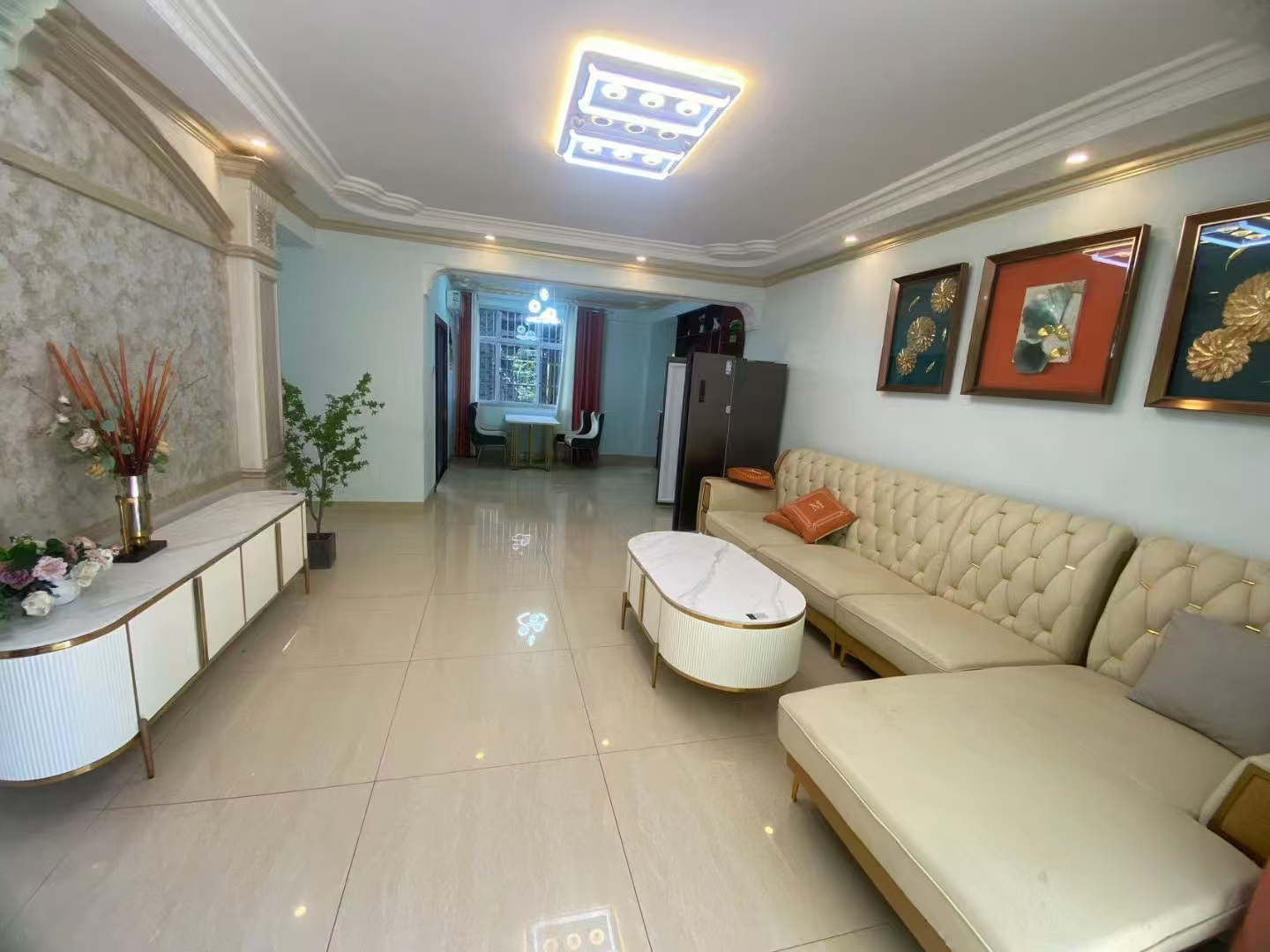 龙泉家园 3室2厅2卫 188.0万 龙泉家园 3室2厅2卫 188.0万室内图