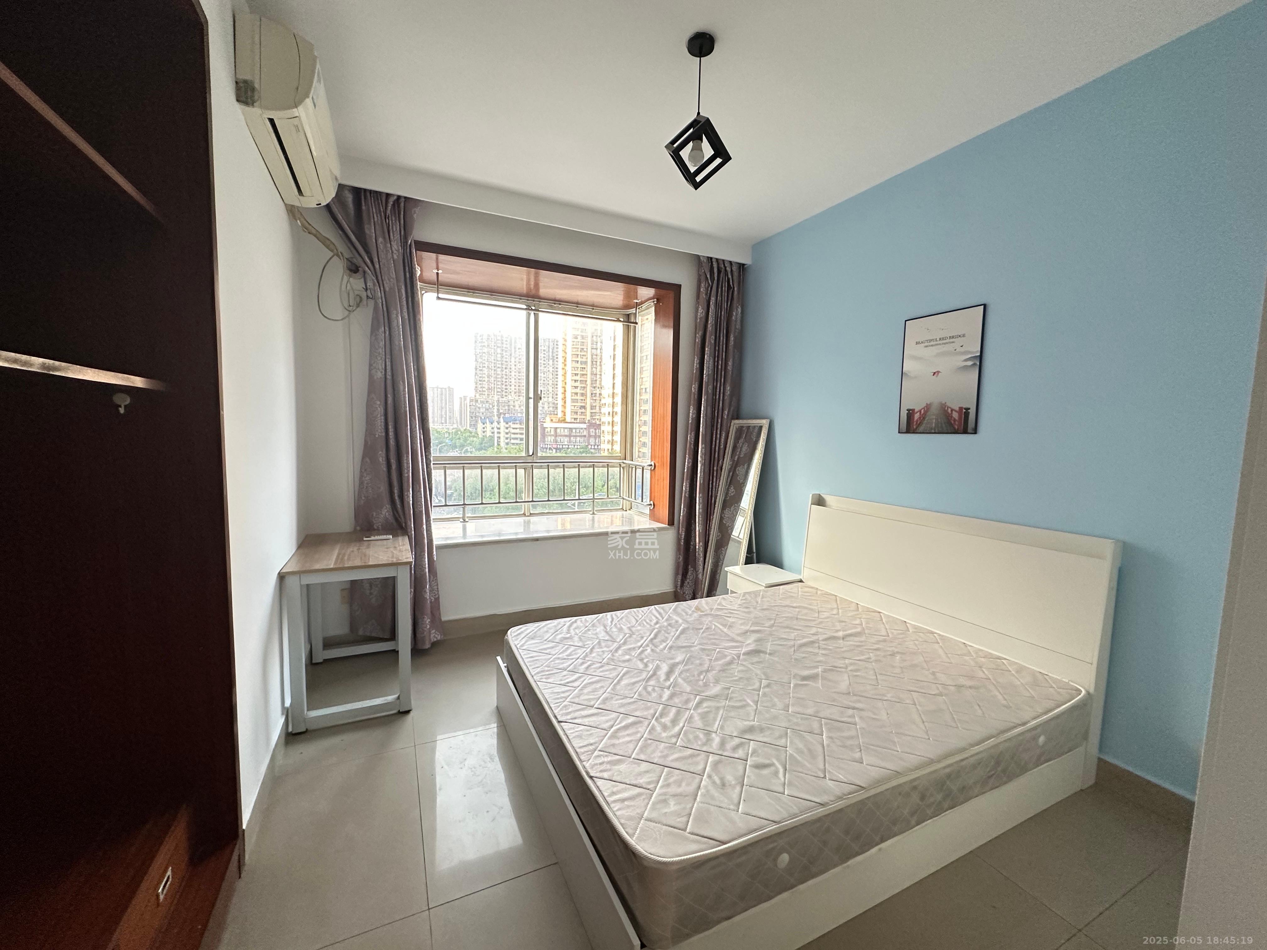 四季美景一、二期 1室1厅1卫 800.0元/月 四季美景一、二期 1室1厅1卫 800.0元/月室内图