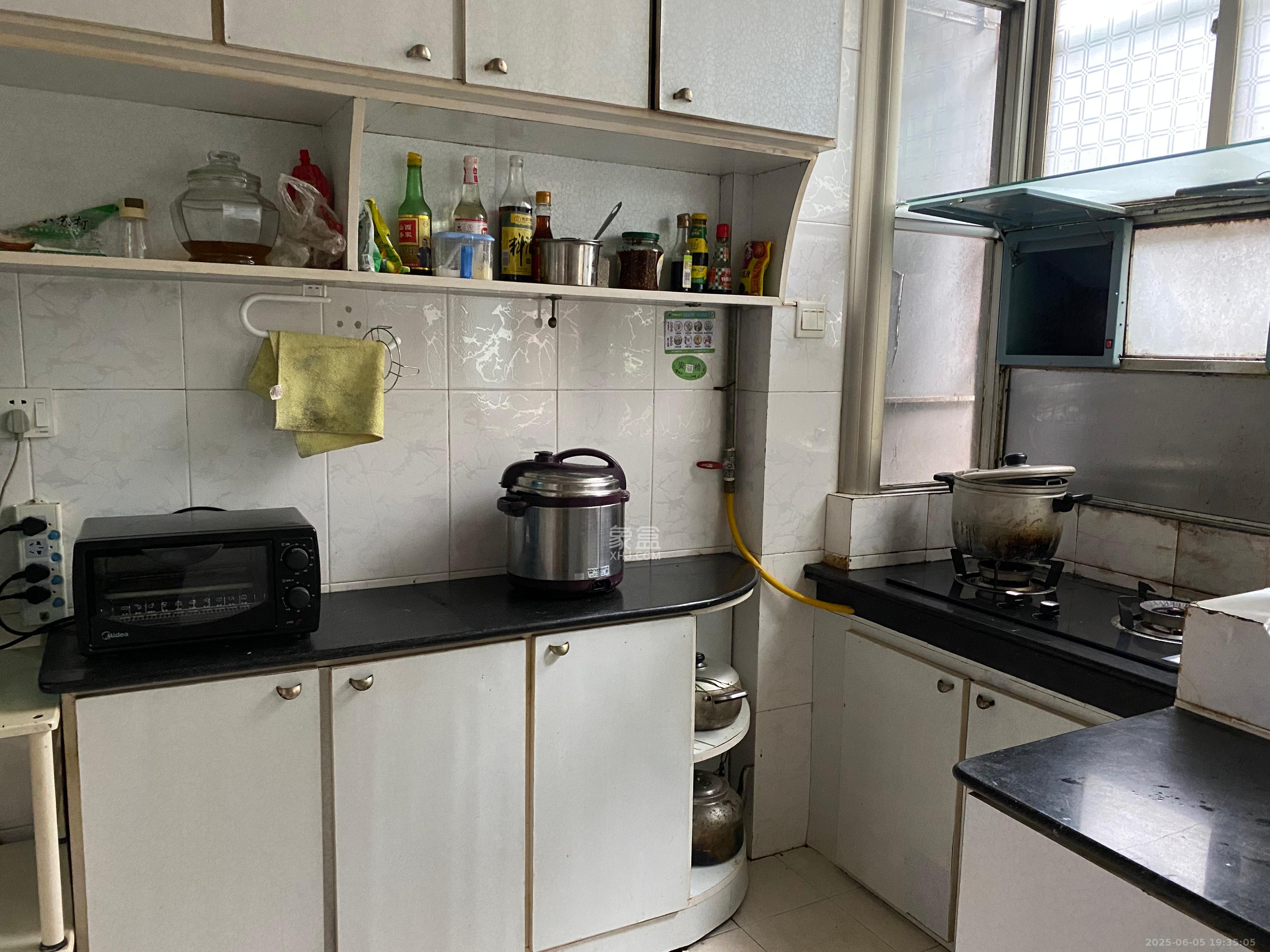 乔庄社区 3室2厅1卫 2400.0元/月 乔庄社区 3室2厅1卫 2400.0元/月室内图