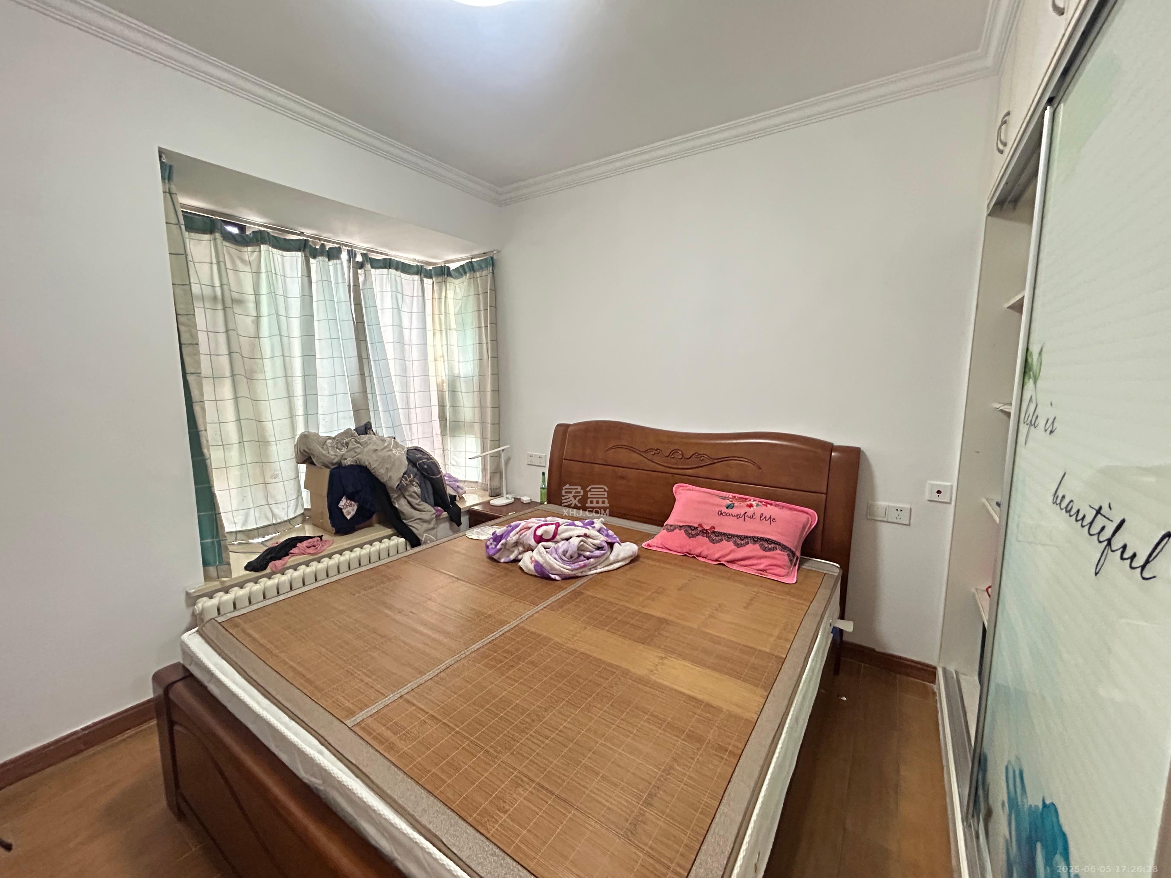 怡海星城 3室2厅1卫 1800.0元/月 怡海星城 3室2厅1卫 1800.0元/月室内图