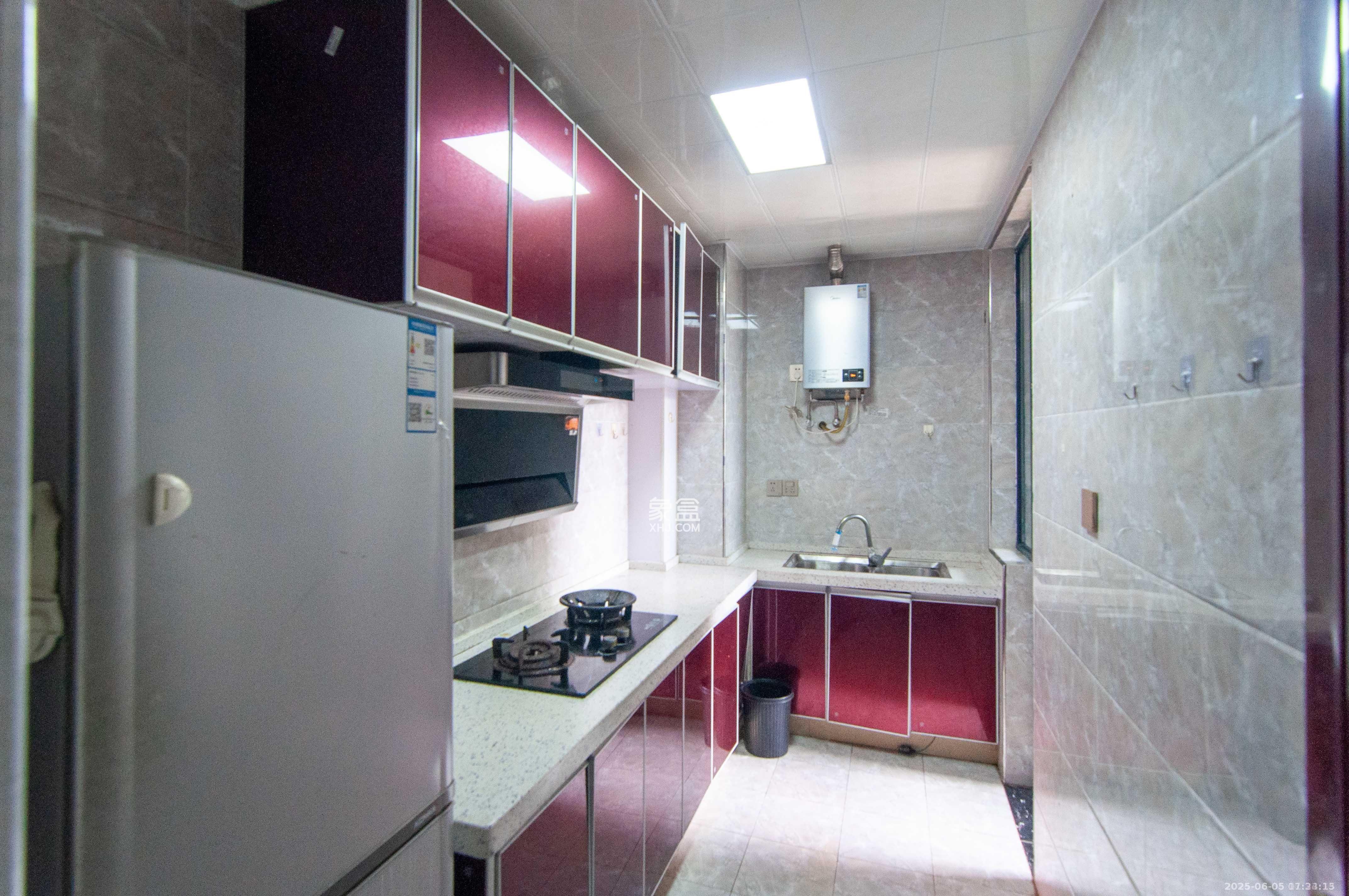 中建梅溪湖中心  3室2厅1卫    2800.0元/月 中建梅溪湖中心  3室2厅1卫    2800.0元/月