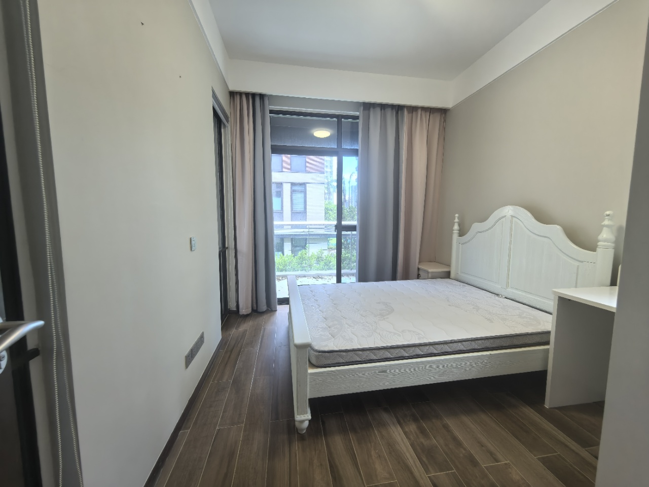 大华锦绣海岸三期 4室2厅3卫 12000.0元/月 大华锦绣海岸三期 4室2厅3卫 12000.0元/月室内图