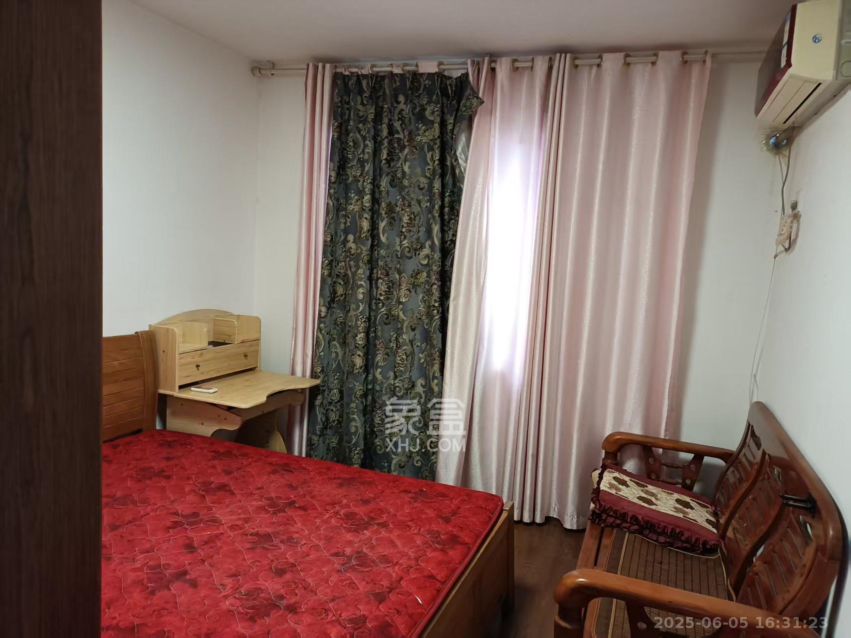 景环小区  2室2厅1卫   1600.00元/月室内图