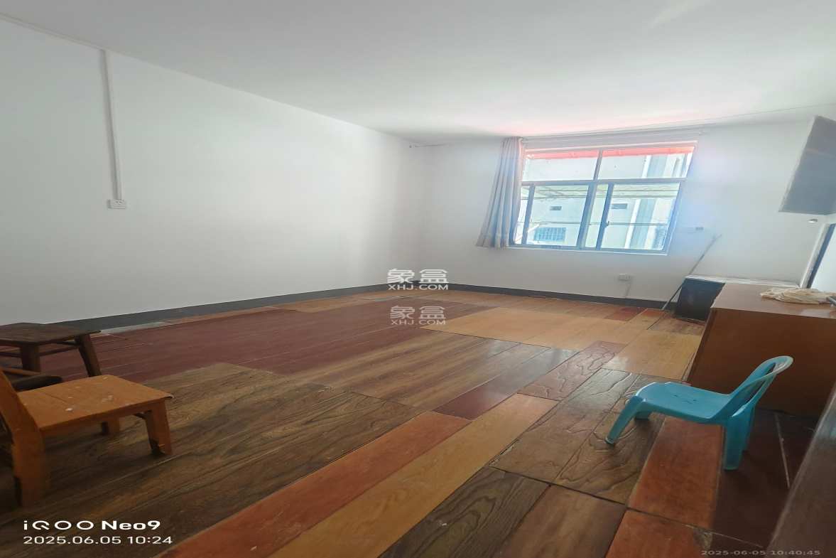 人民新村  1室1厅1卫    500.0元/月 人民新村  1室1厅1卫    500.0元/月室内图