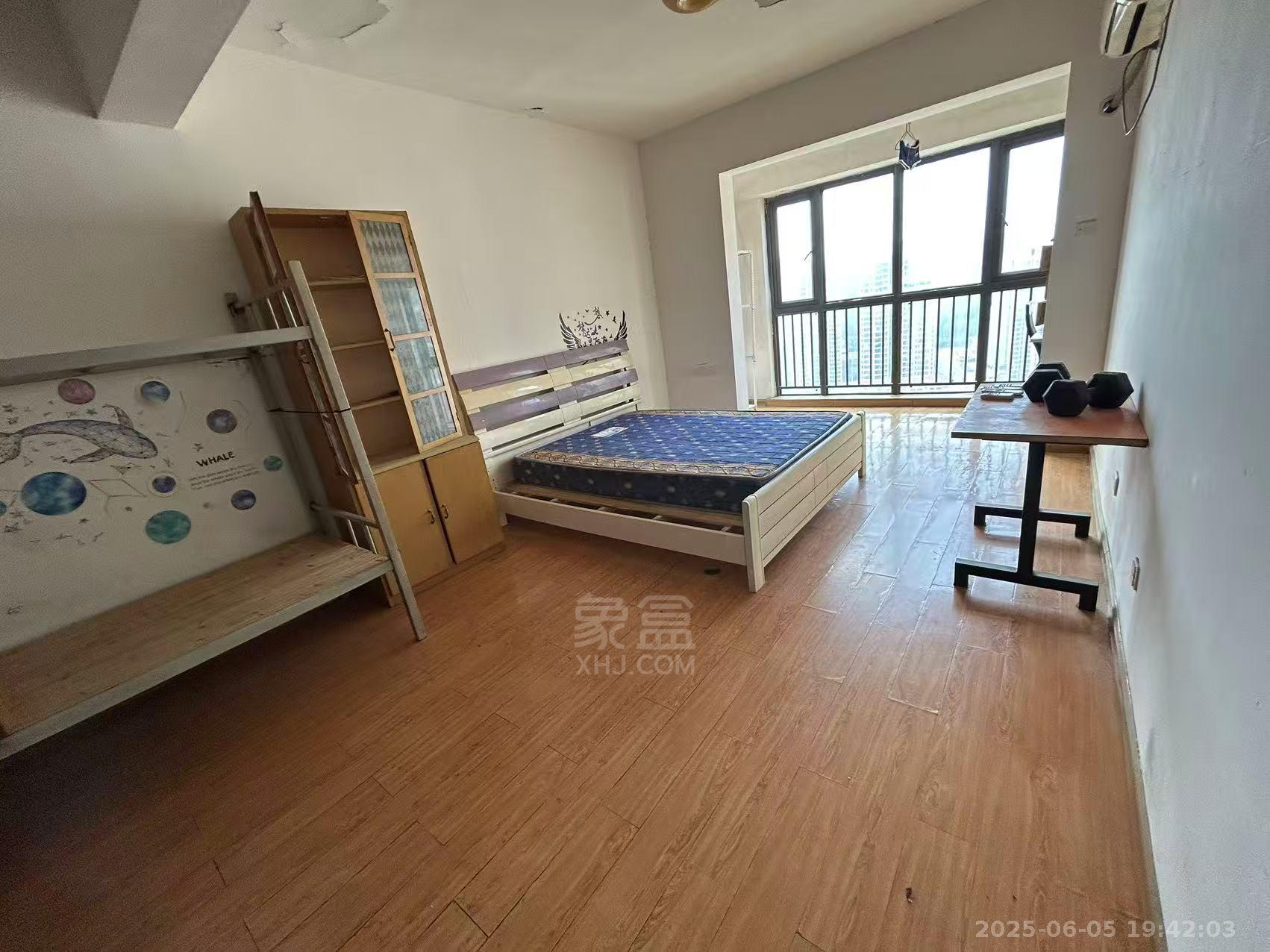 佳兆业金域天下二期  3室2厅2卫   1280.00元/月室内图