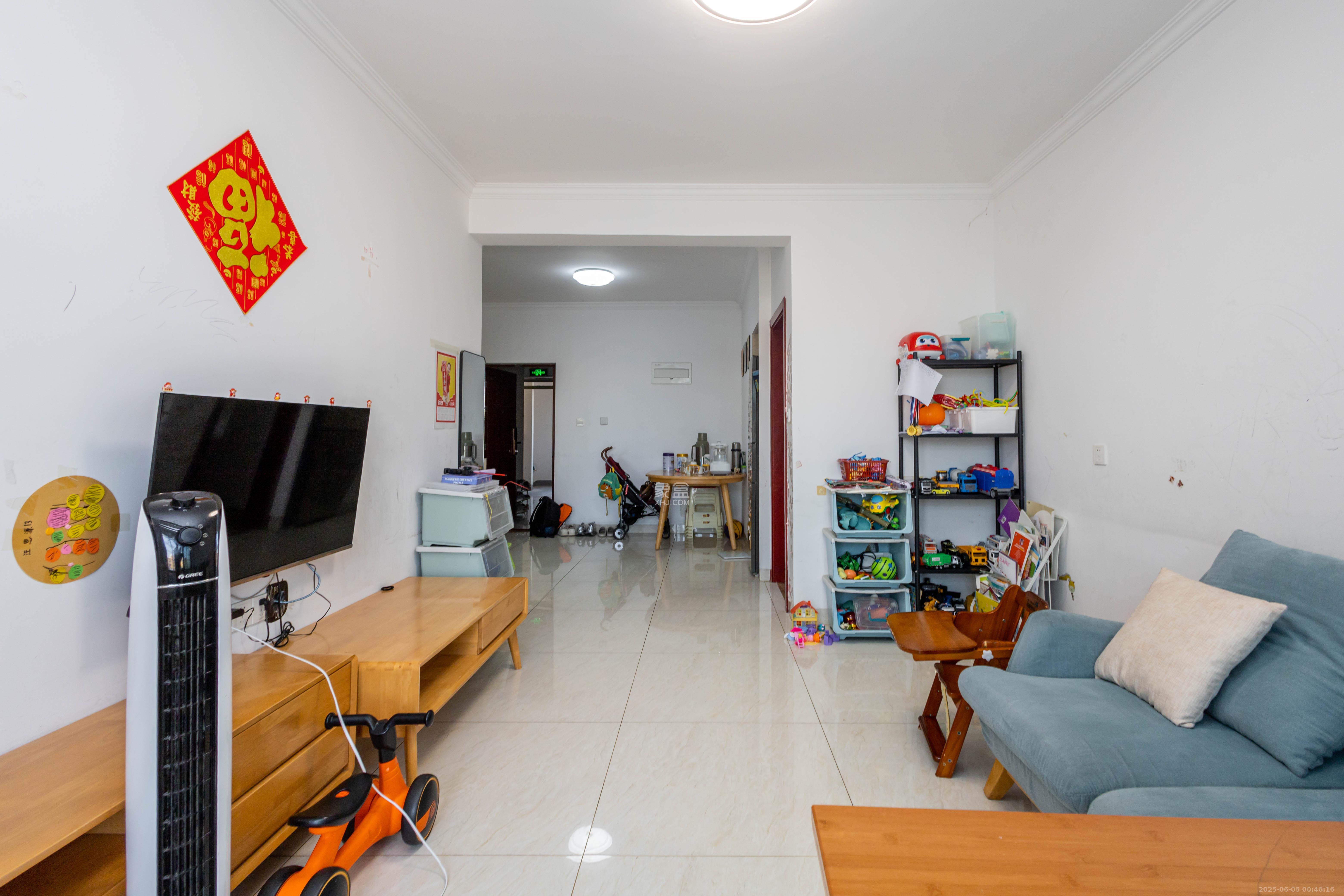 中国铁建国际城二期  2室2厅1卫    43.8万客厅