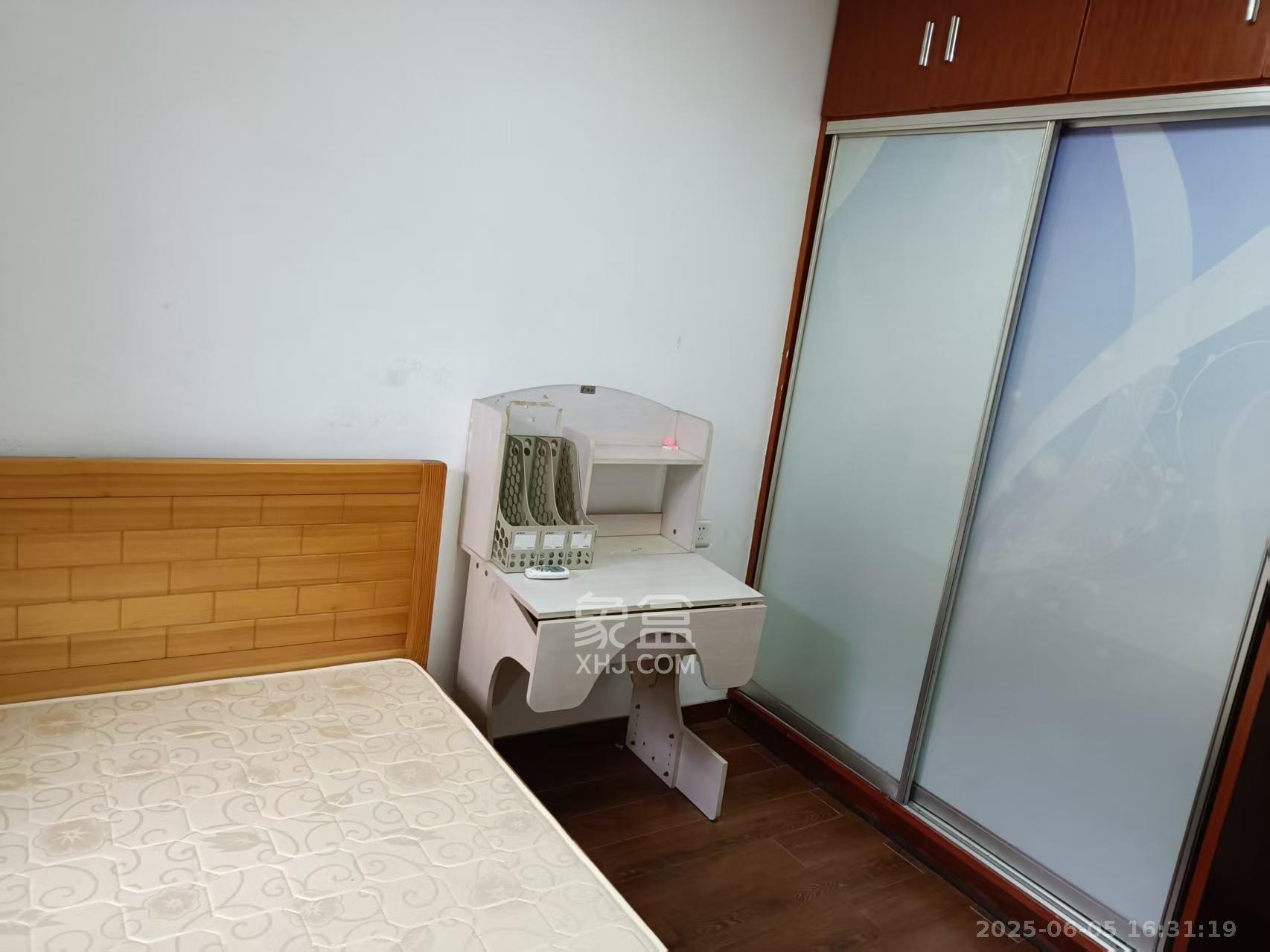 景环小区  2室2厅1卫   1600.00元/月室内图1