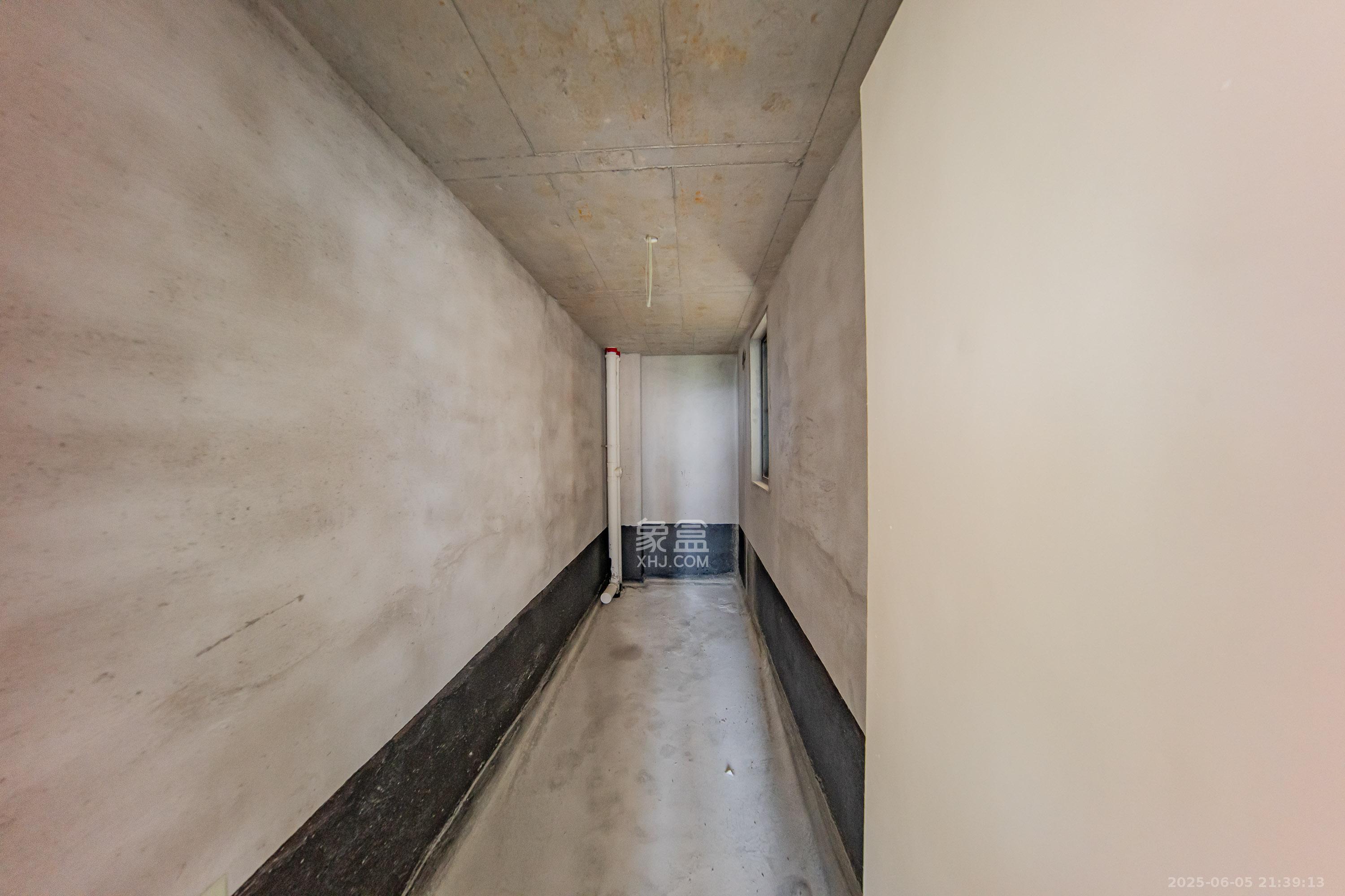 建投象山国际 5室2厅3卫 237.0万 建投象山国际 5室2厅3卫 237.0万卫生间