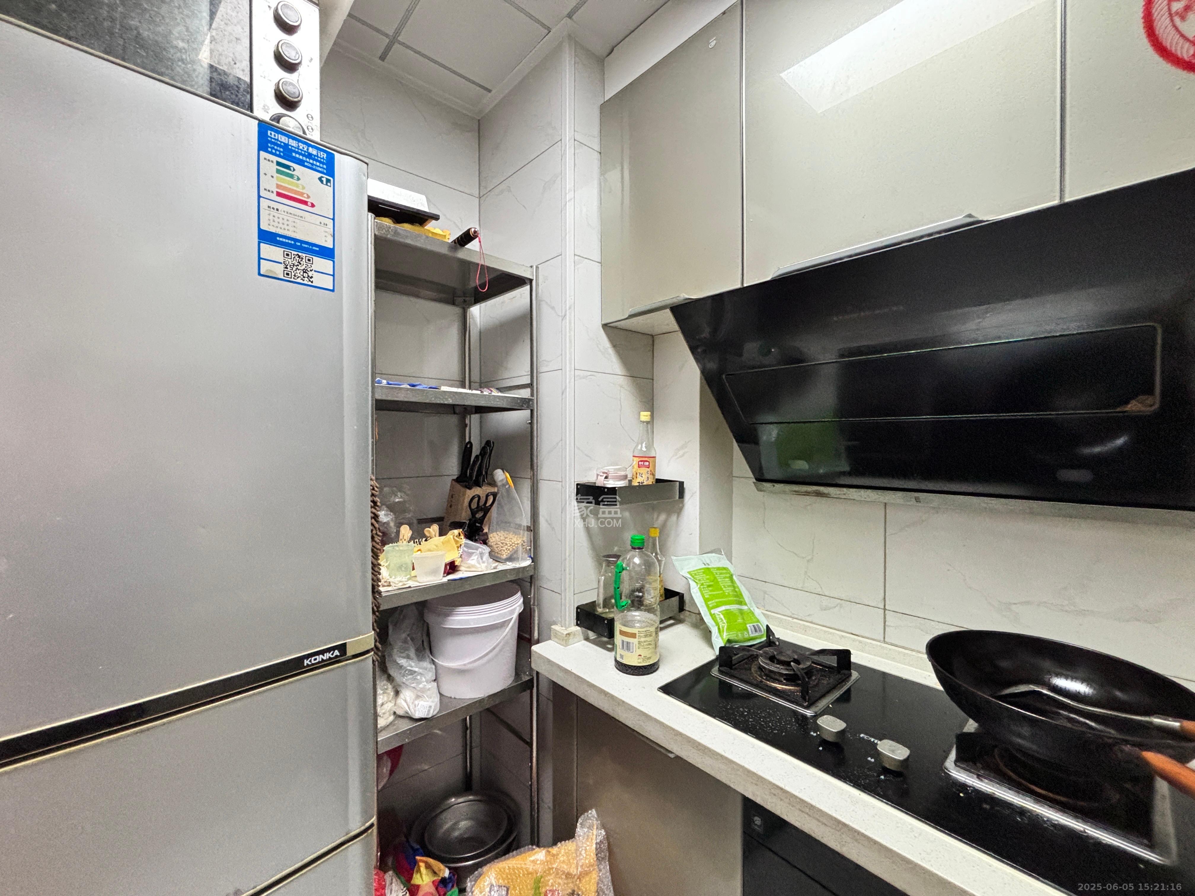 创元时代(成兴景苑) 3室2厅1卫 2100.0元/月 创元时代(成兴景苑) 3室2厅1卫 2100.0元/月室内图