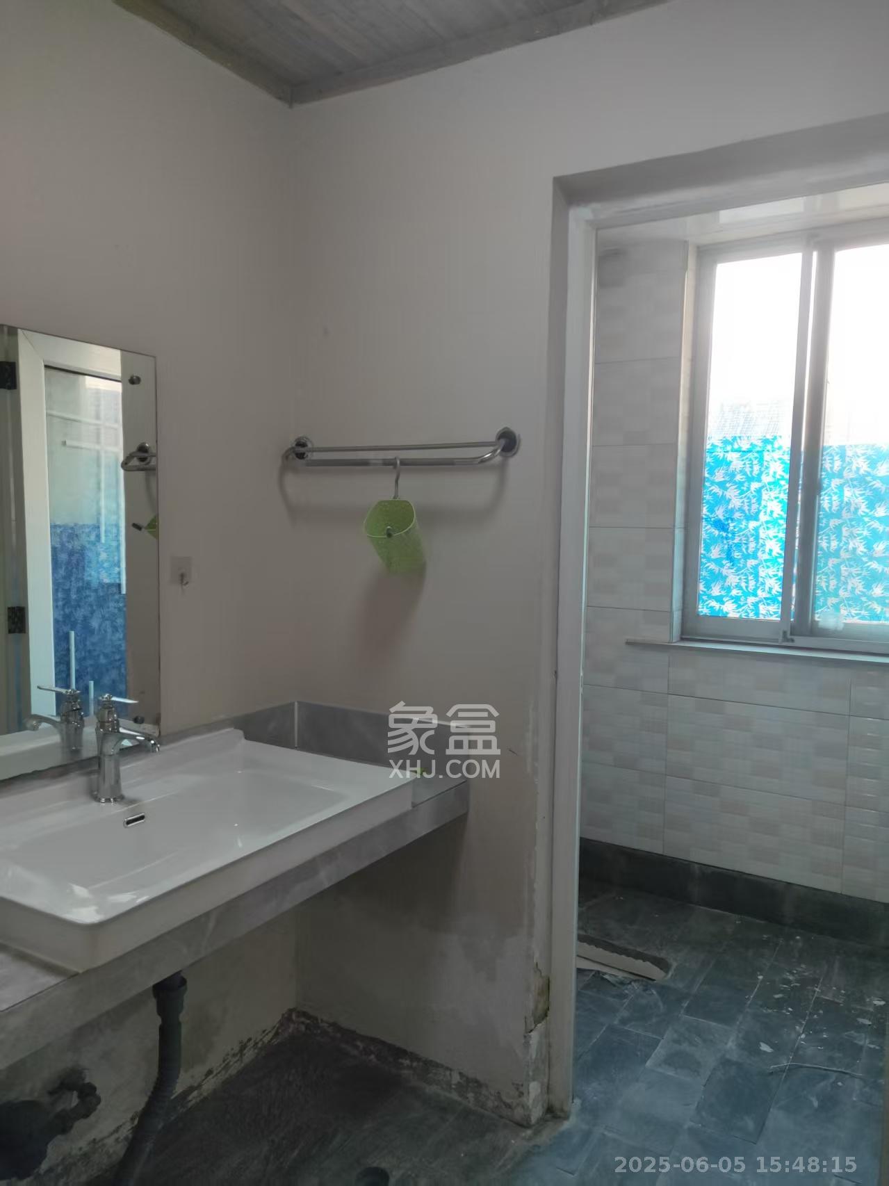 金帆小区  2室1厅1卫    1500.0元/月室内图