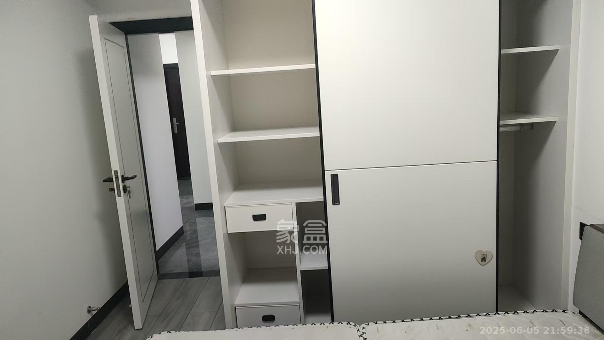 嘉雨兴园  2室1厅1卫    2800.0元/月 嘉雨兴园  2室1厅1卫    2800.0元/月室内图