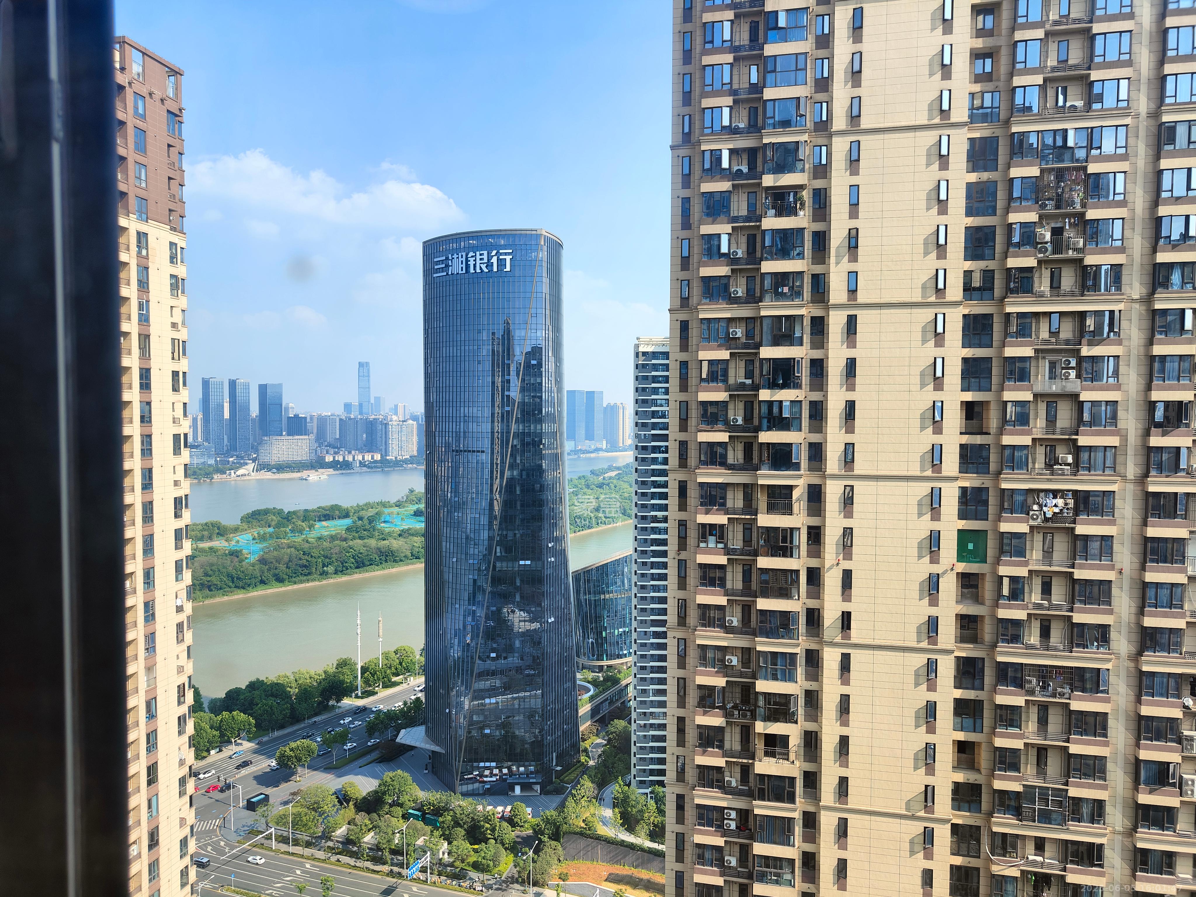 保利西海岸B区  2室1厅1卫   2500.00元/月室内图