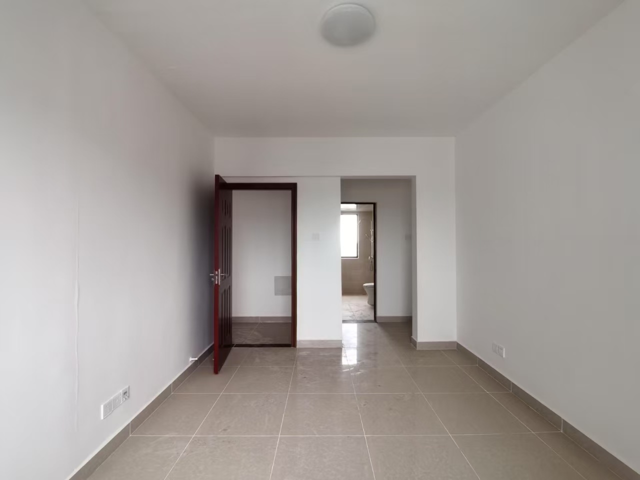 龙昆雅苑(中交·龙昆雅苑) 4室2厅2卫 2900.0元/月 龙昆雅苑(中交·龙昆雅苑) 4室2厅2卫 2900.0元/月室内图