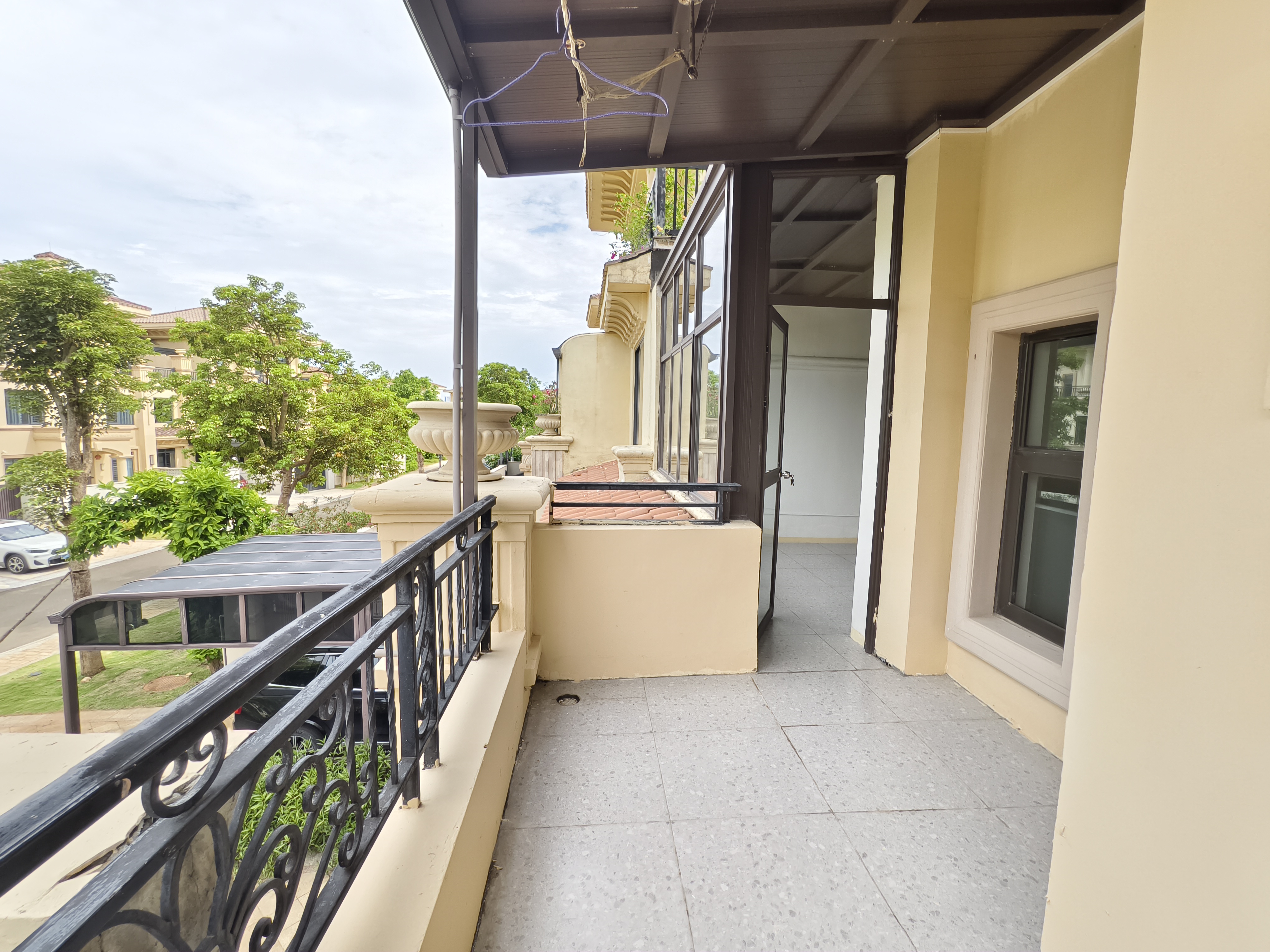 恒大美丽沙悦澜府 5室2厅2卫 19000.0元/月 恒大美丽沙悦澜府 5室2厅2卫 19000.0元/月室内图