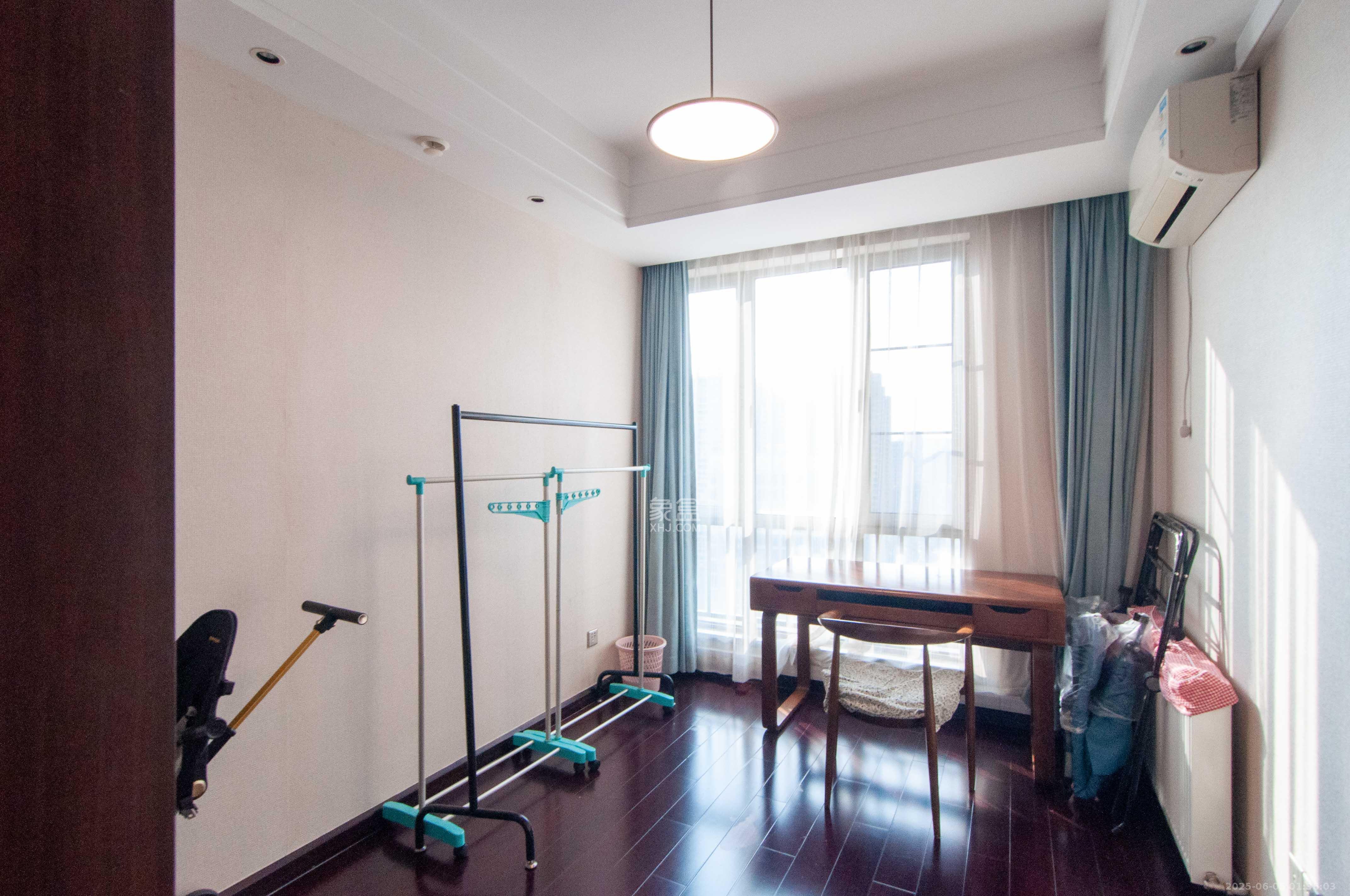 梅溪湖金茂府(金茂广场)(金茂览秀城) 3室2厅2卫 220.0万 梅溪湖金茂府(金茂广场)(金茂览秀城) 3室2厅2卫 220.0万其他